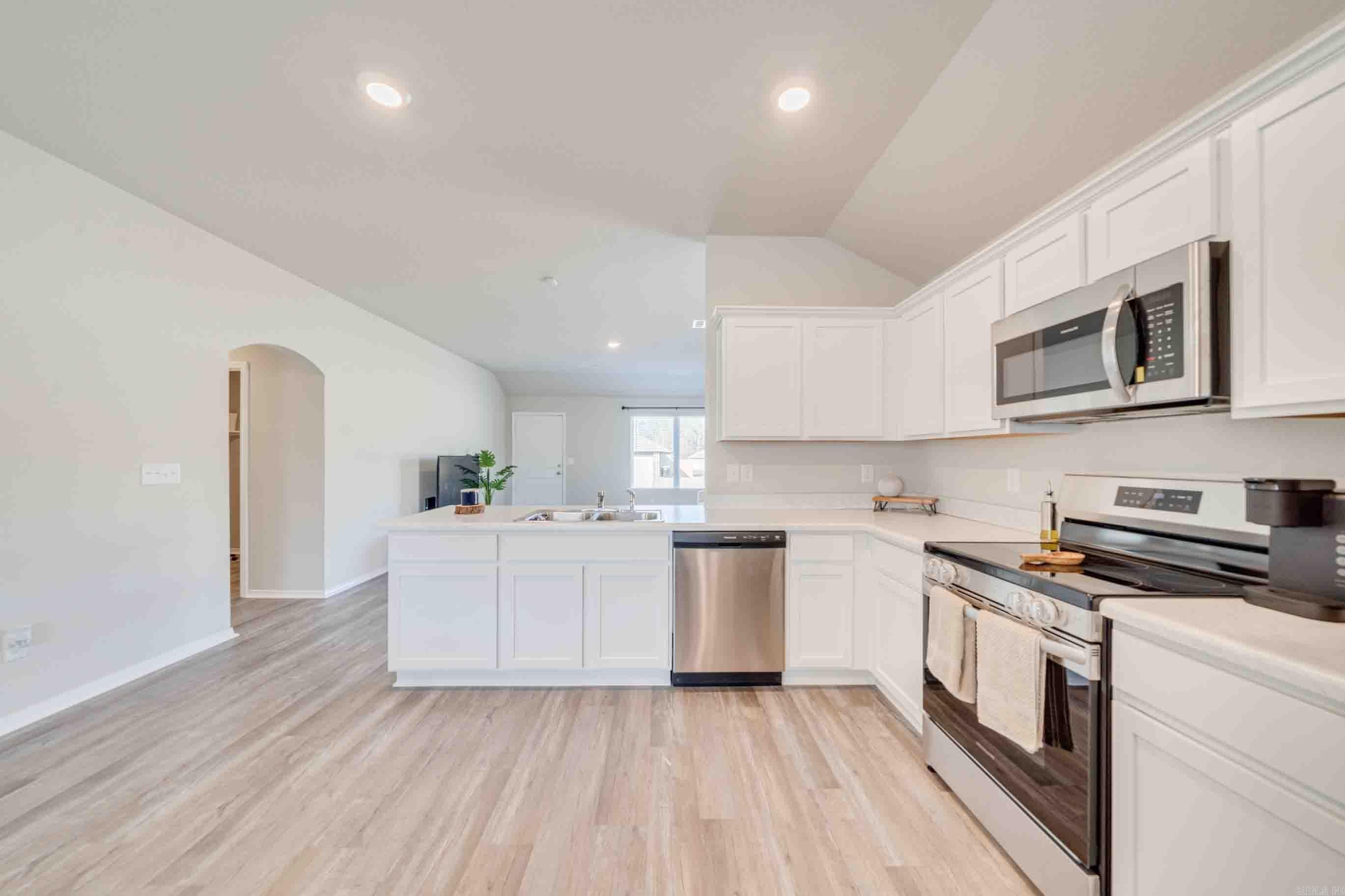 STAGECOACH MEADOWS - Residential