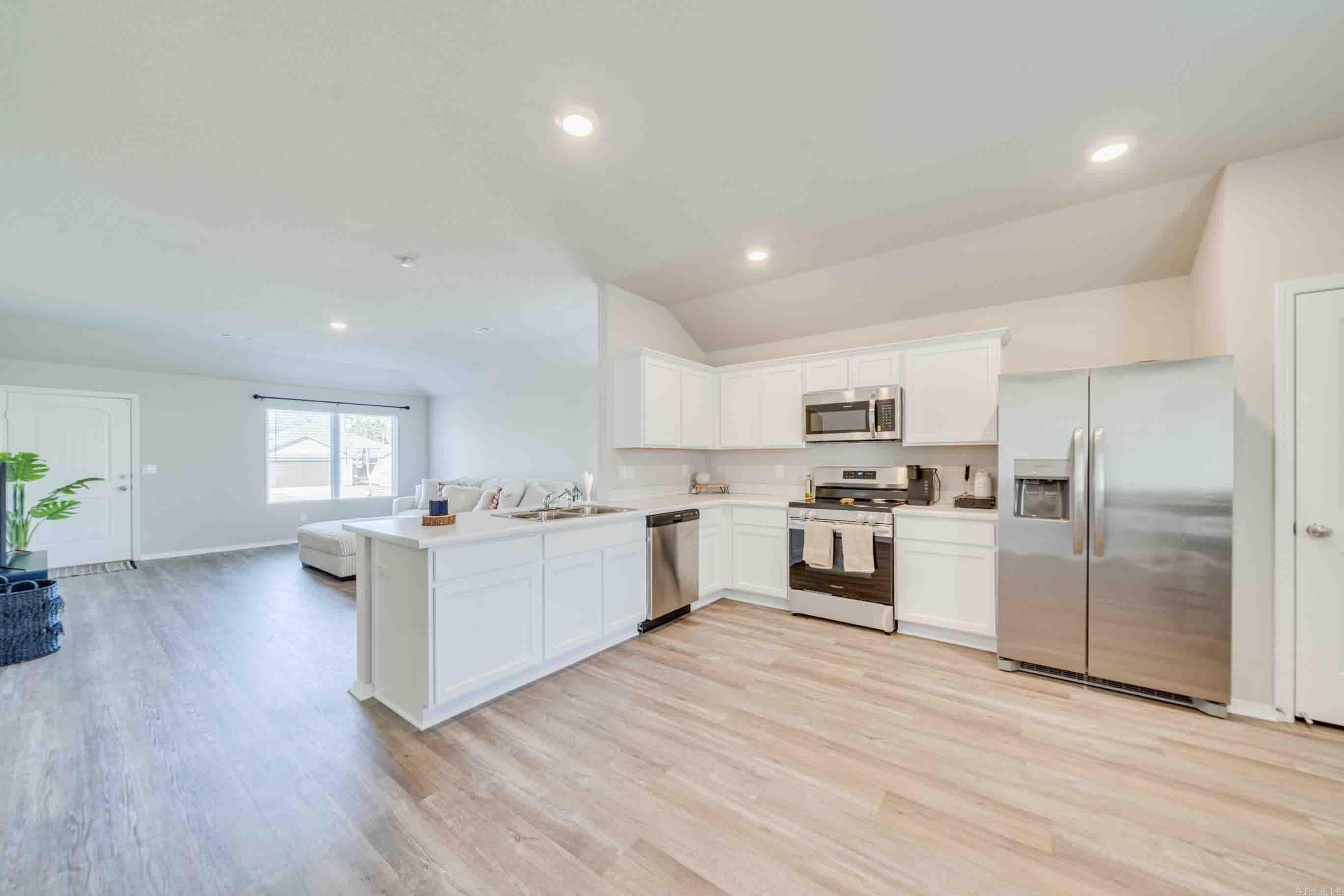 STAGECOACH MEADOWS - Residential