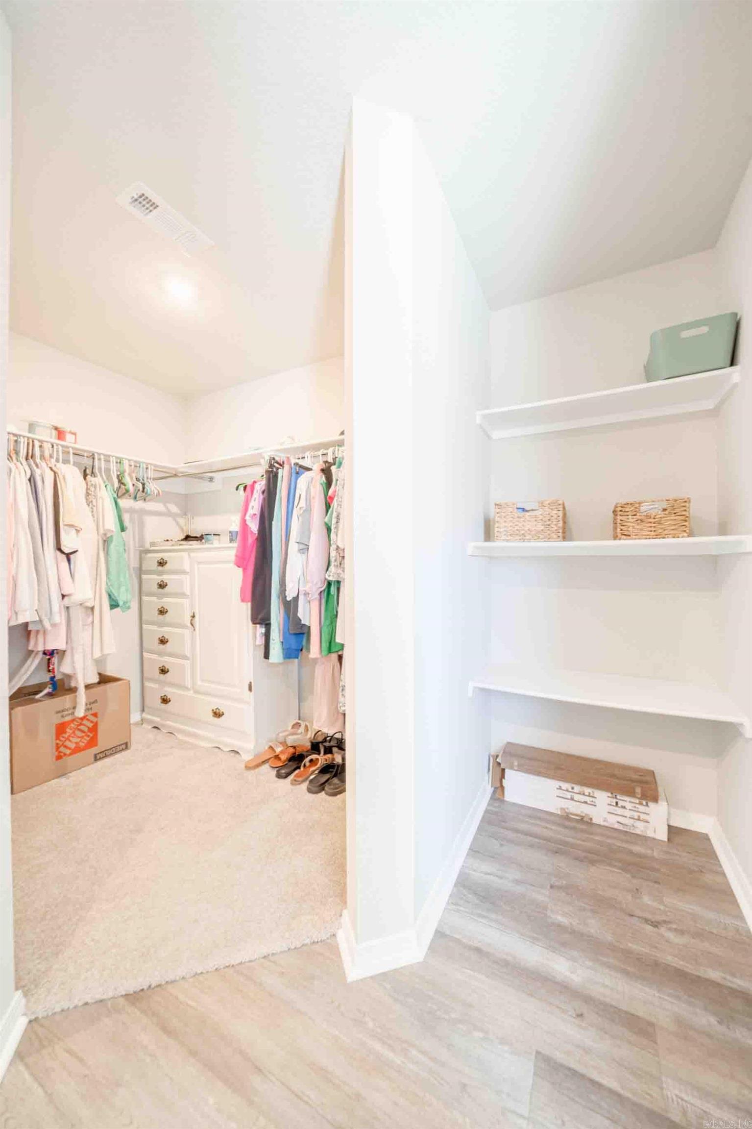 STAGECOACH MEADOWS - Residential