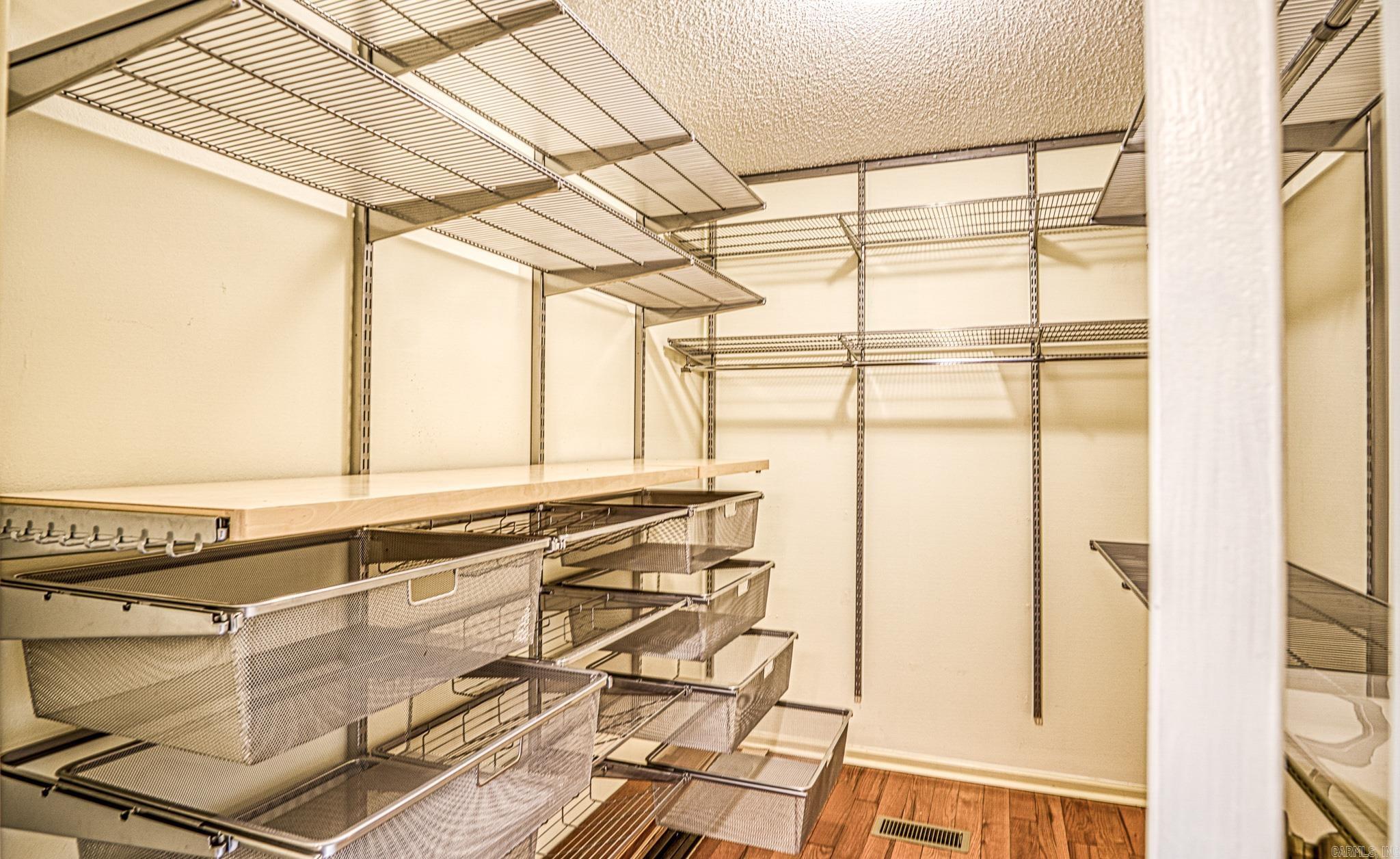 PALISANDRO - Residential