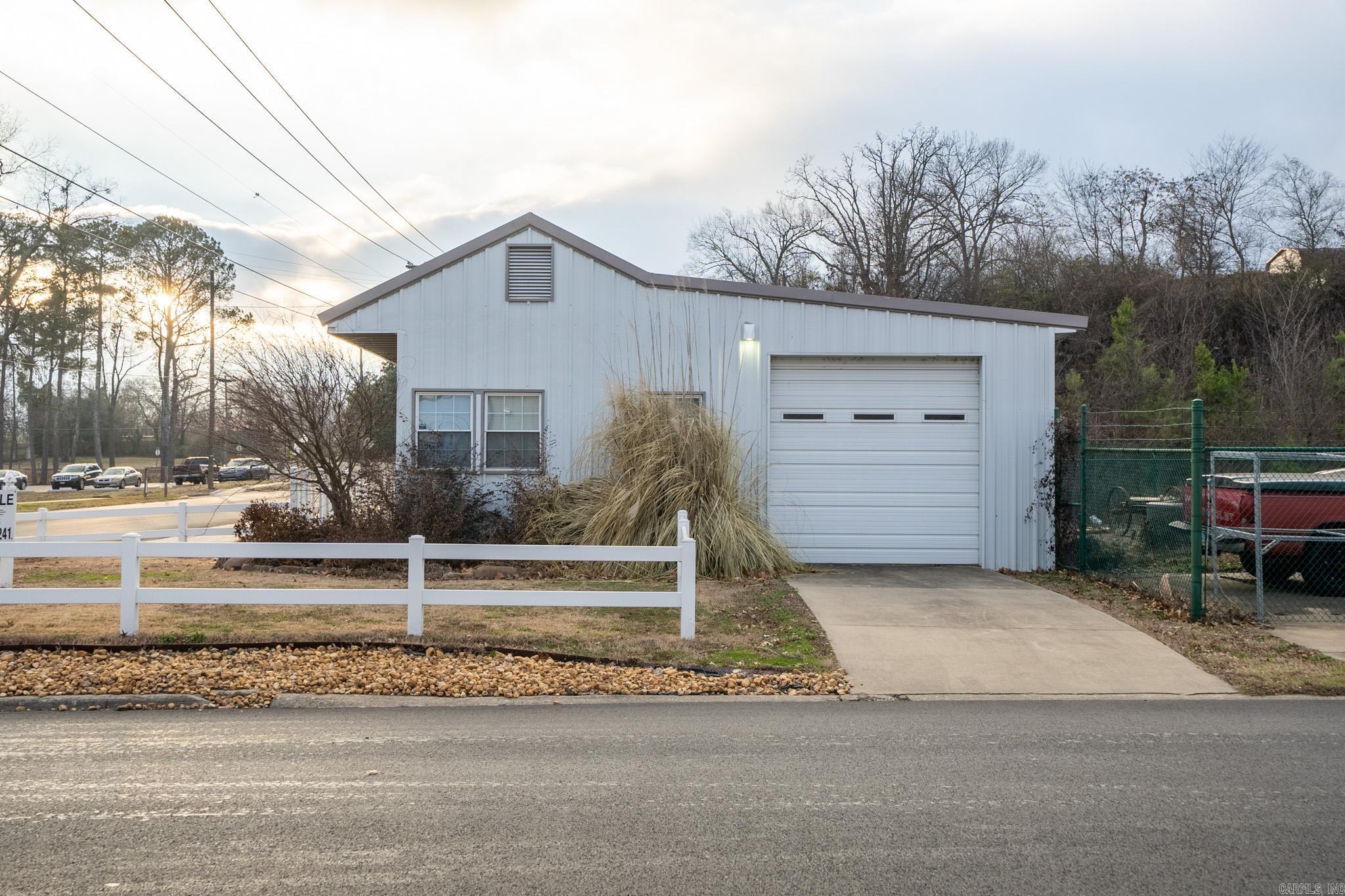 Metes & Bounds - Commercial Sale