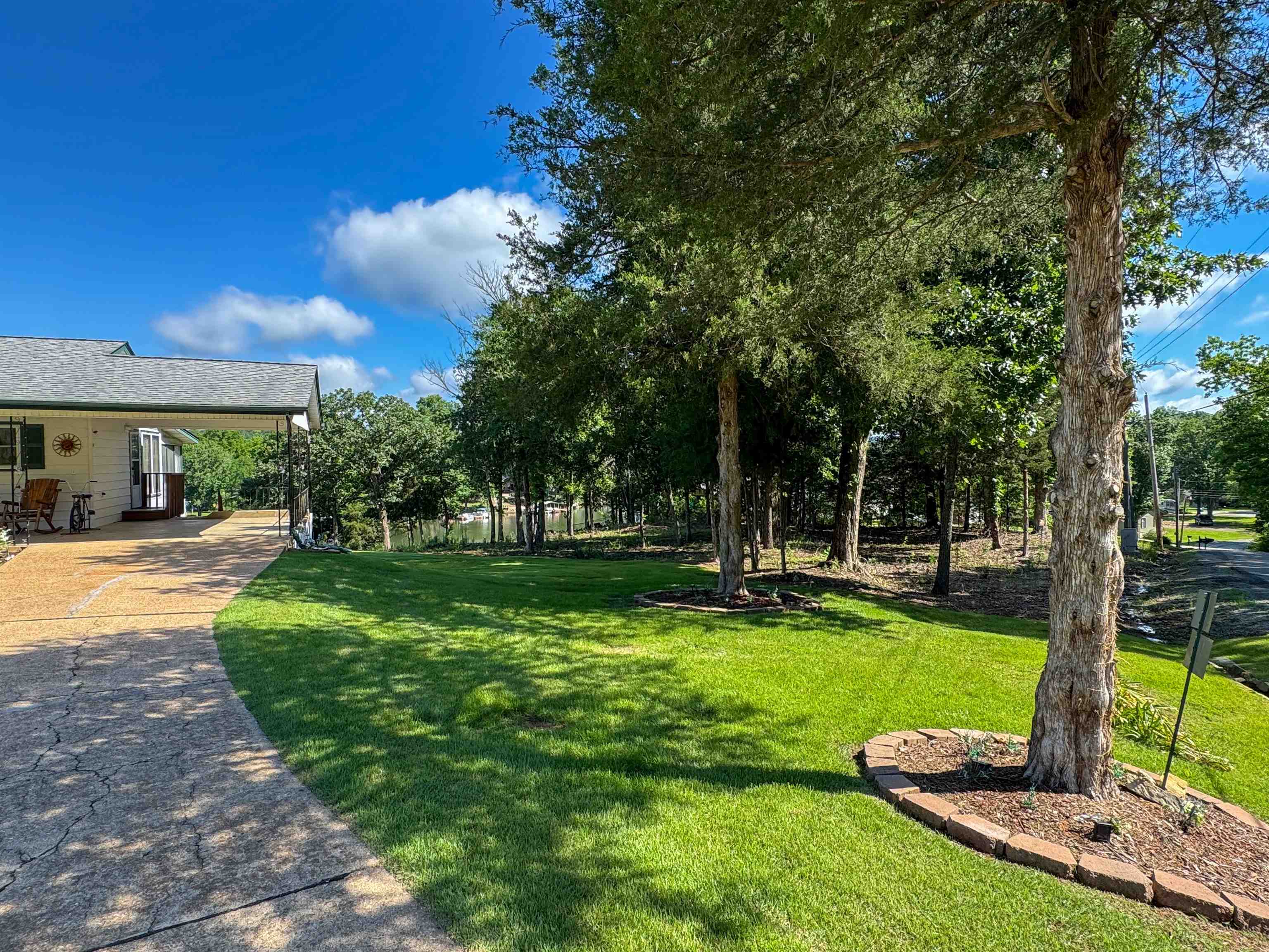 Thunderbird Second - Residential