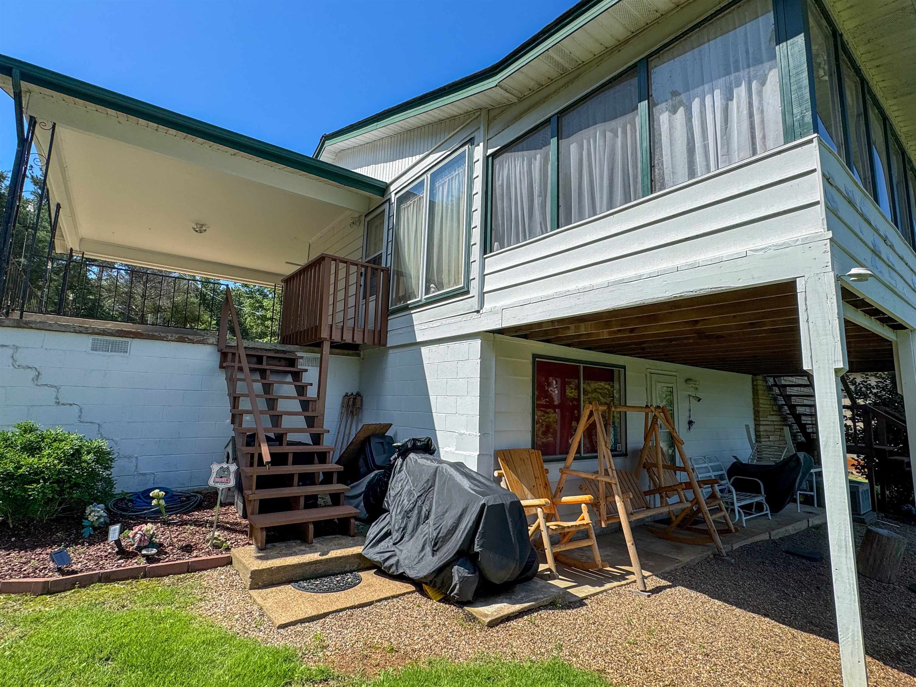 Thunderbird Second - Residential