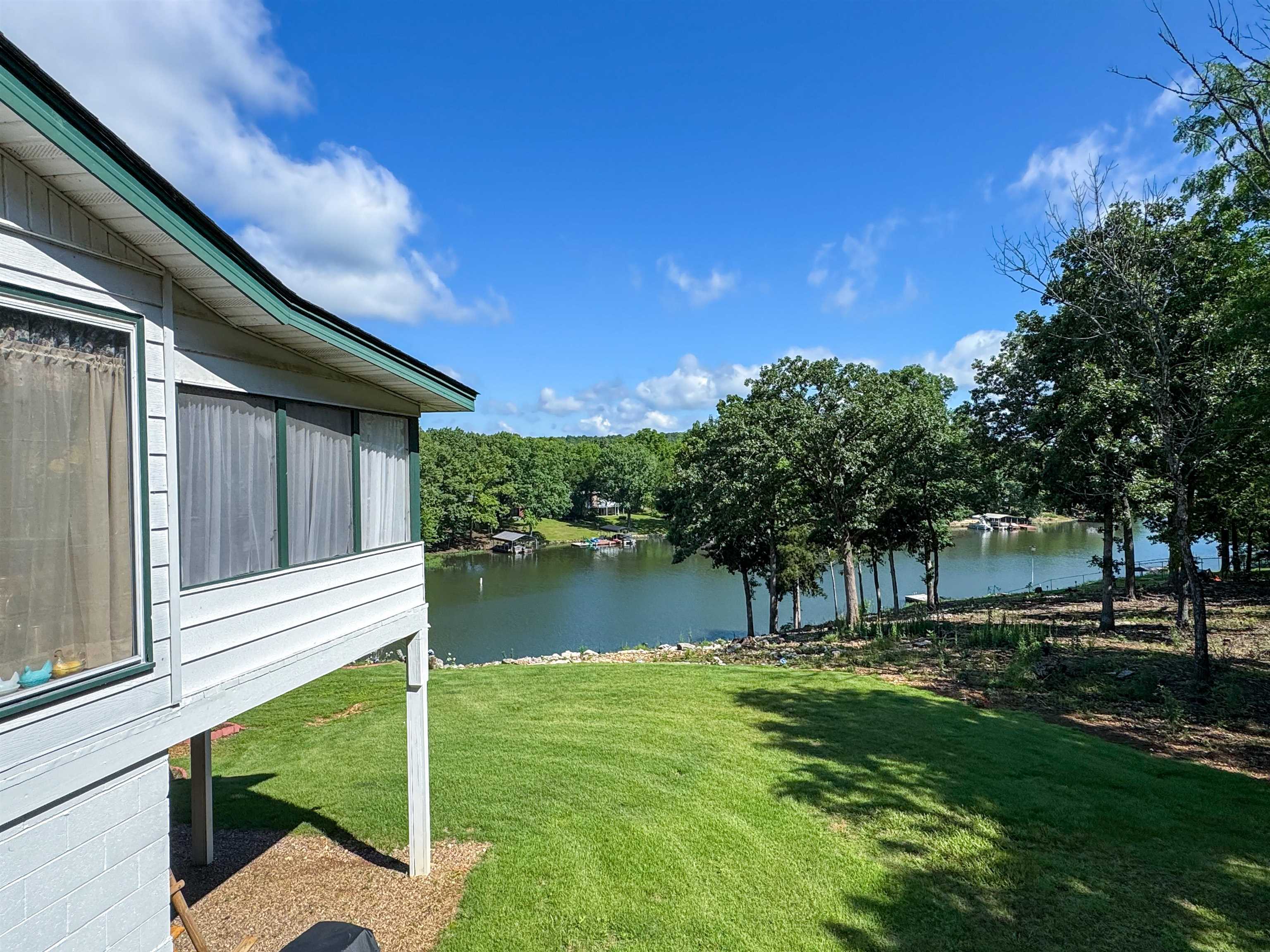 Thunderbird Second - Residential