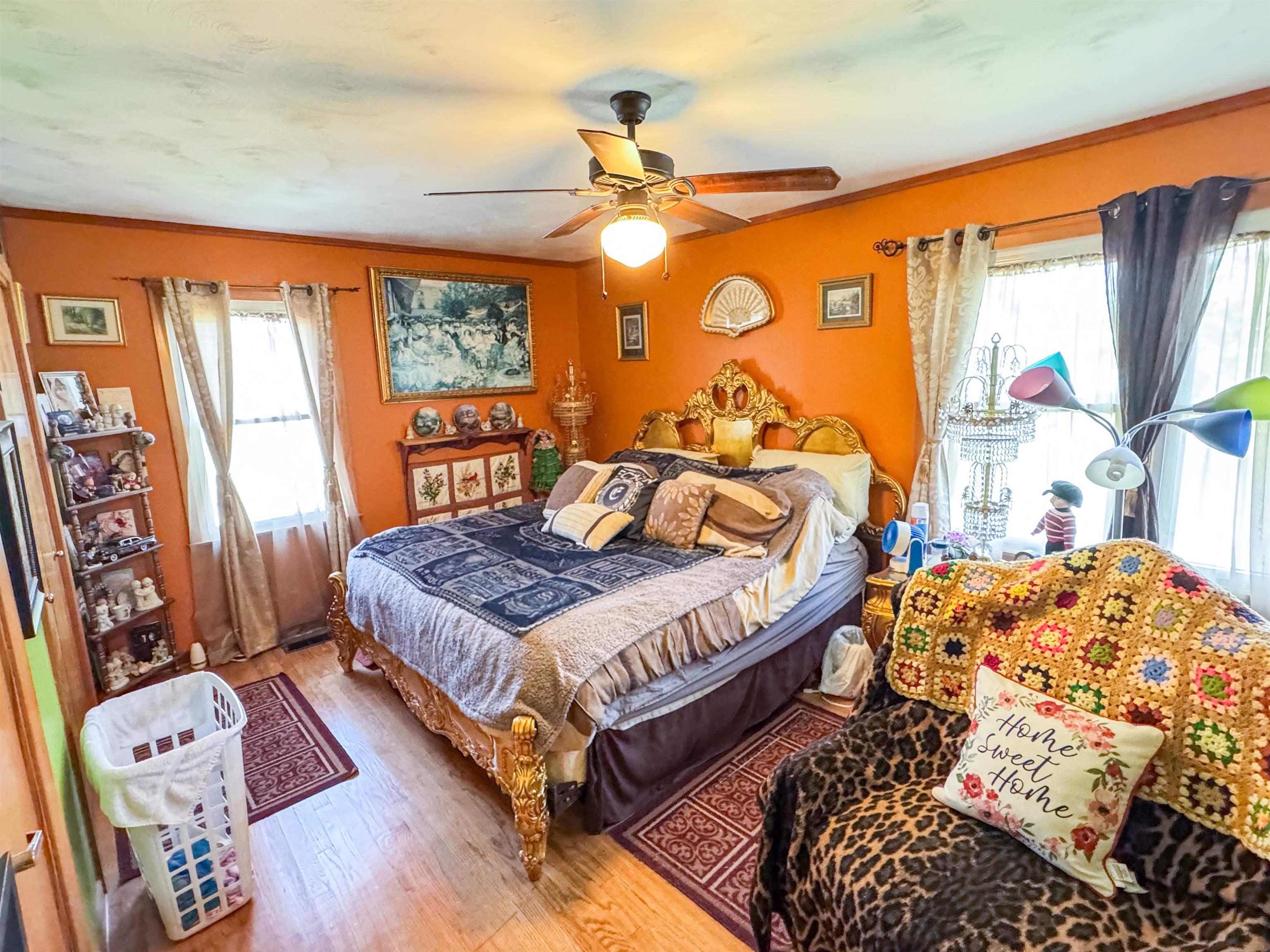 Thunderbird Second - Residential