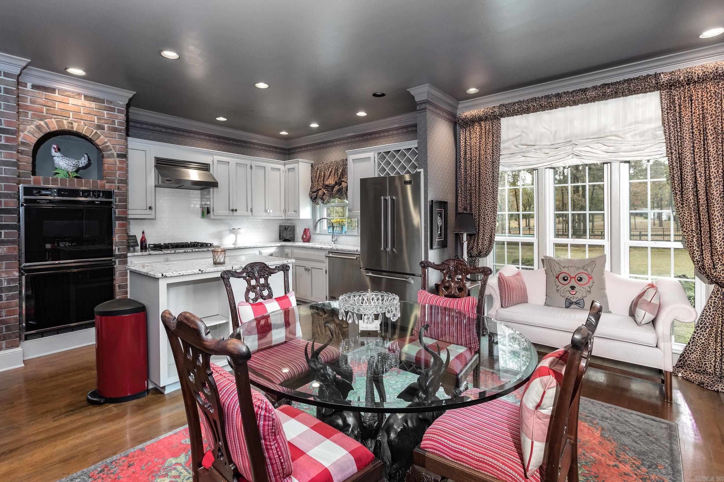 JOHNSON GLEN RANCH - Residential