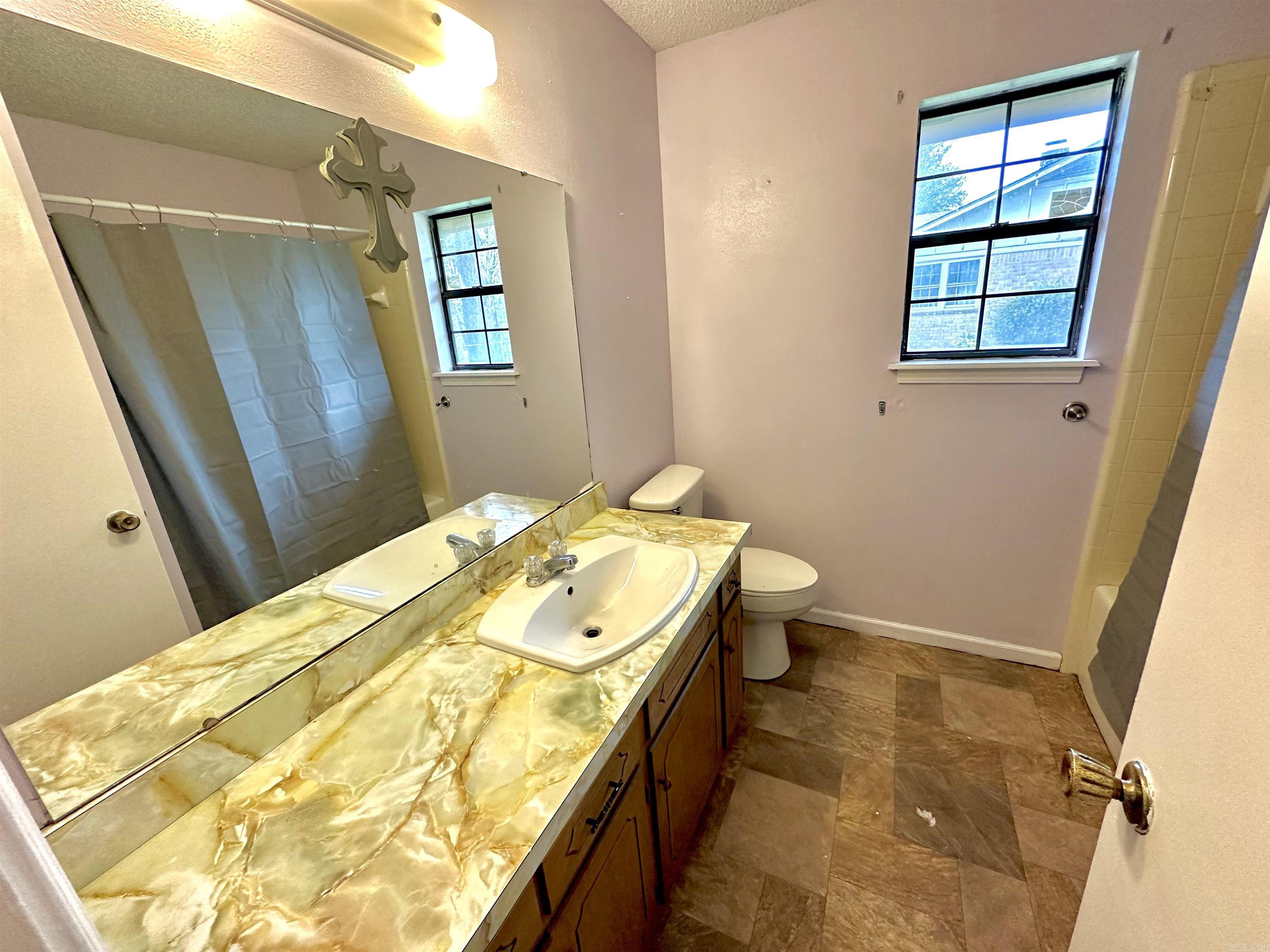 SCENIC VILLAGE ADD - Residential