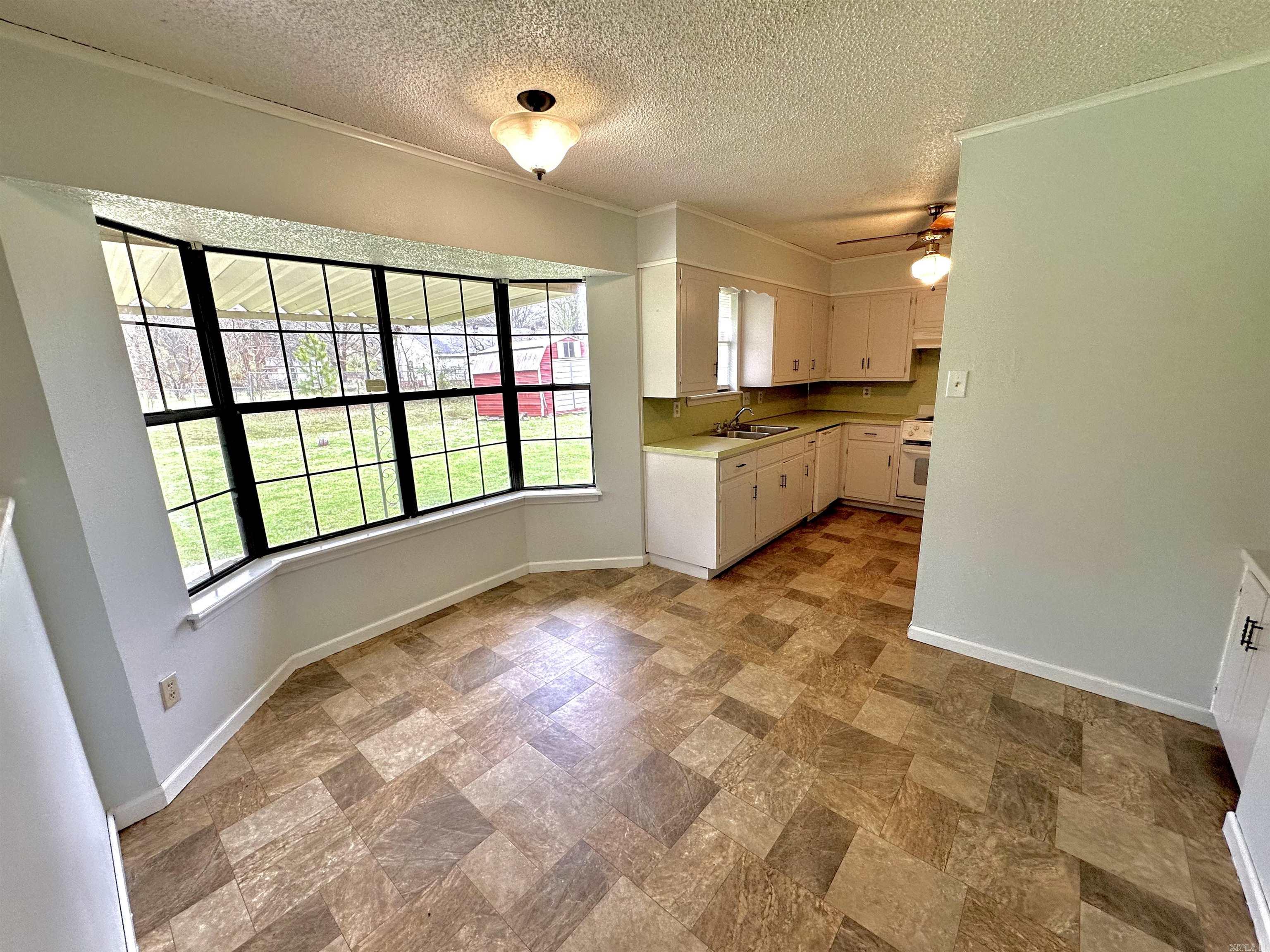 SCENIC VILLAGE ADD - Residential