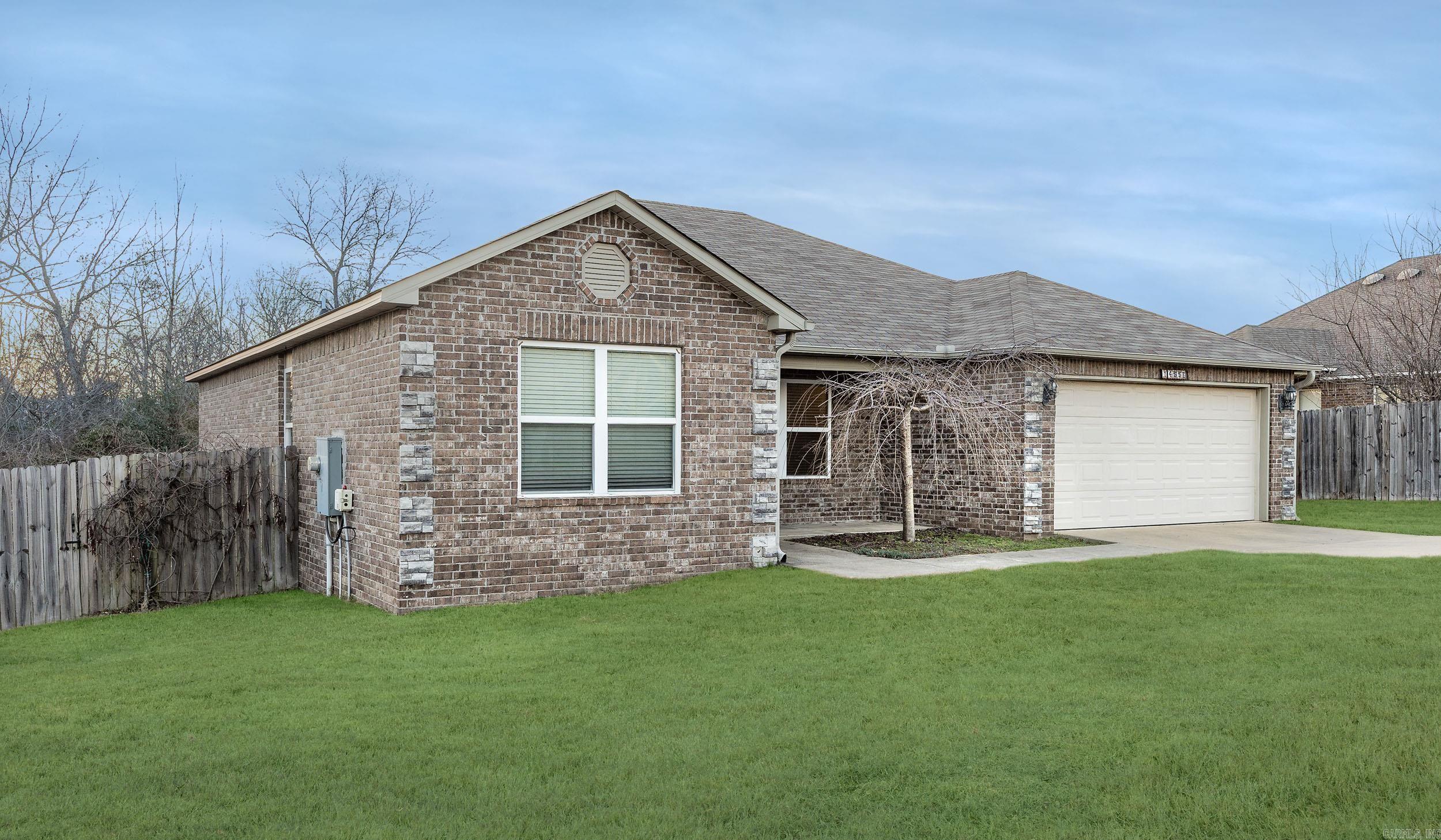 EMERALD MOUNTAIN - Residential