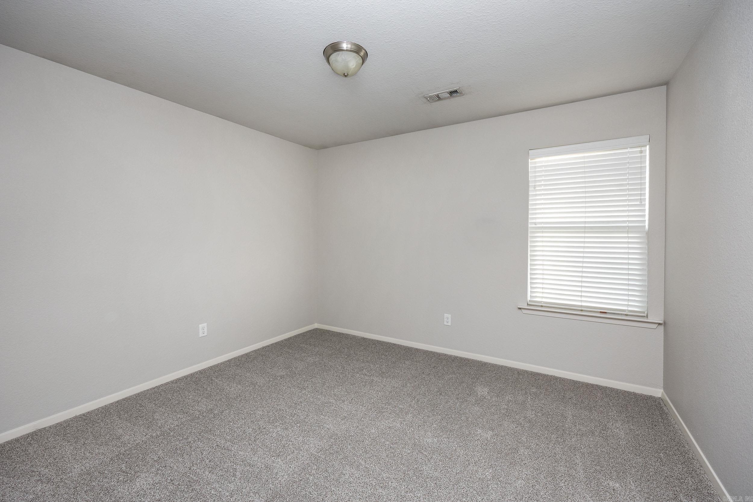 EMERALD MOUNTAIN - Residential