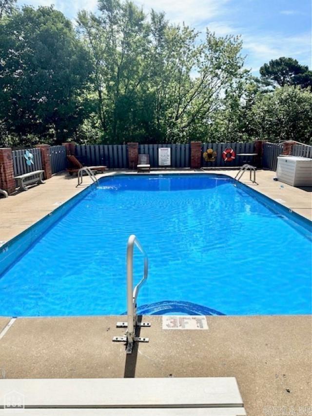 CAMBRIDGE COURT - Residential