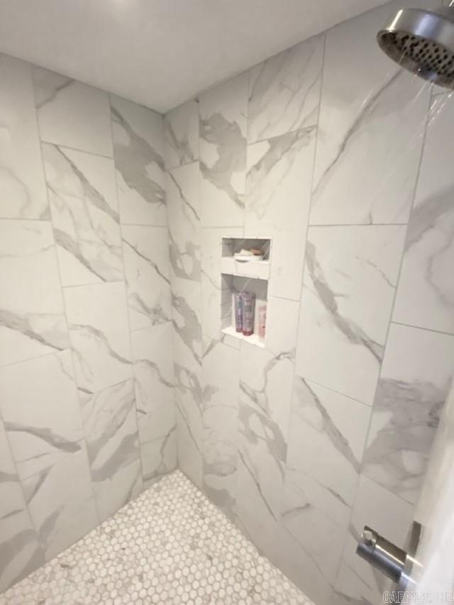 CAMBRIDGE COURT - Residential