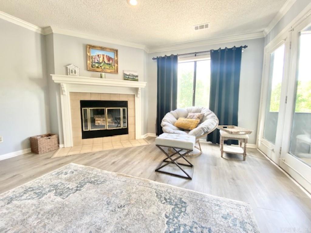 CAMBRIDGE COURT - Residential