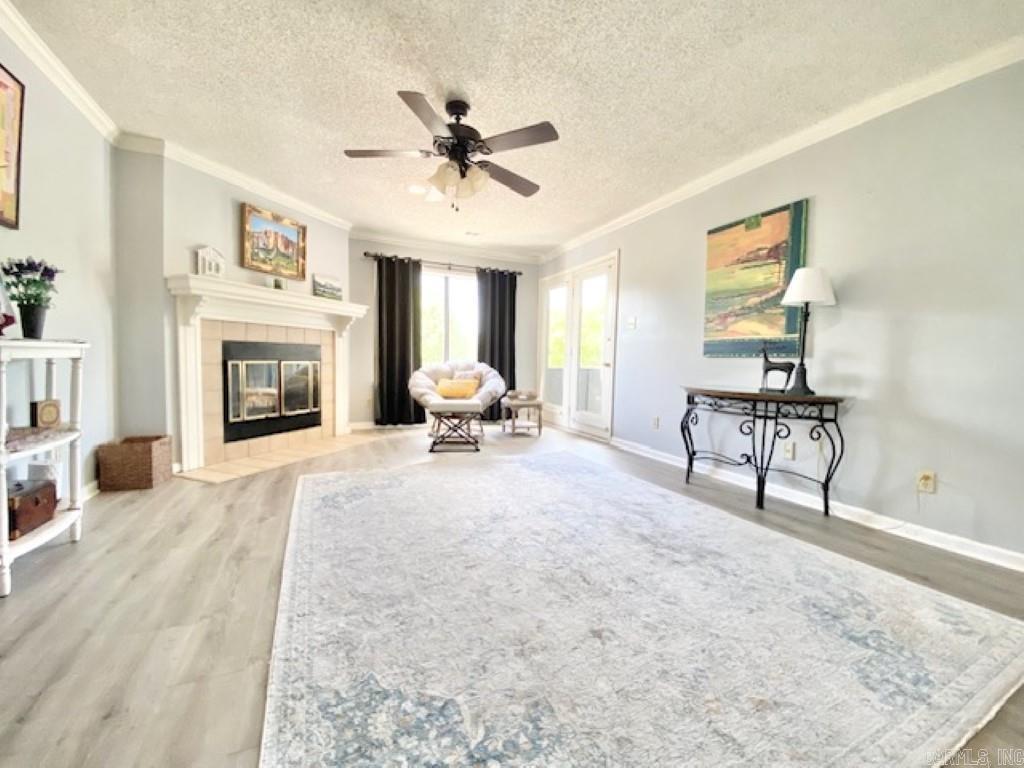 CAMBRIDGE COURT - Residential