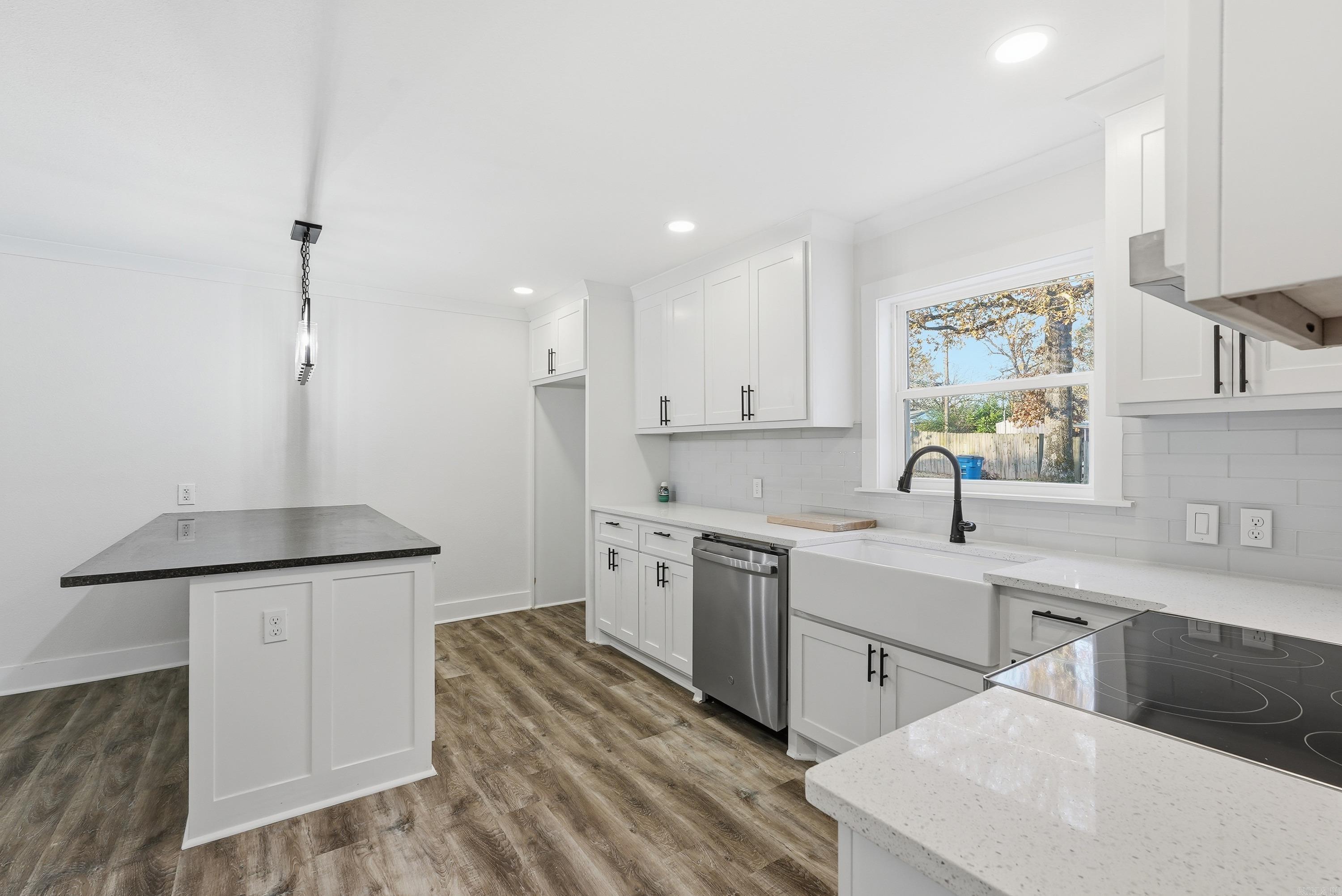 ENSCO PARKHILL - Residential