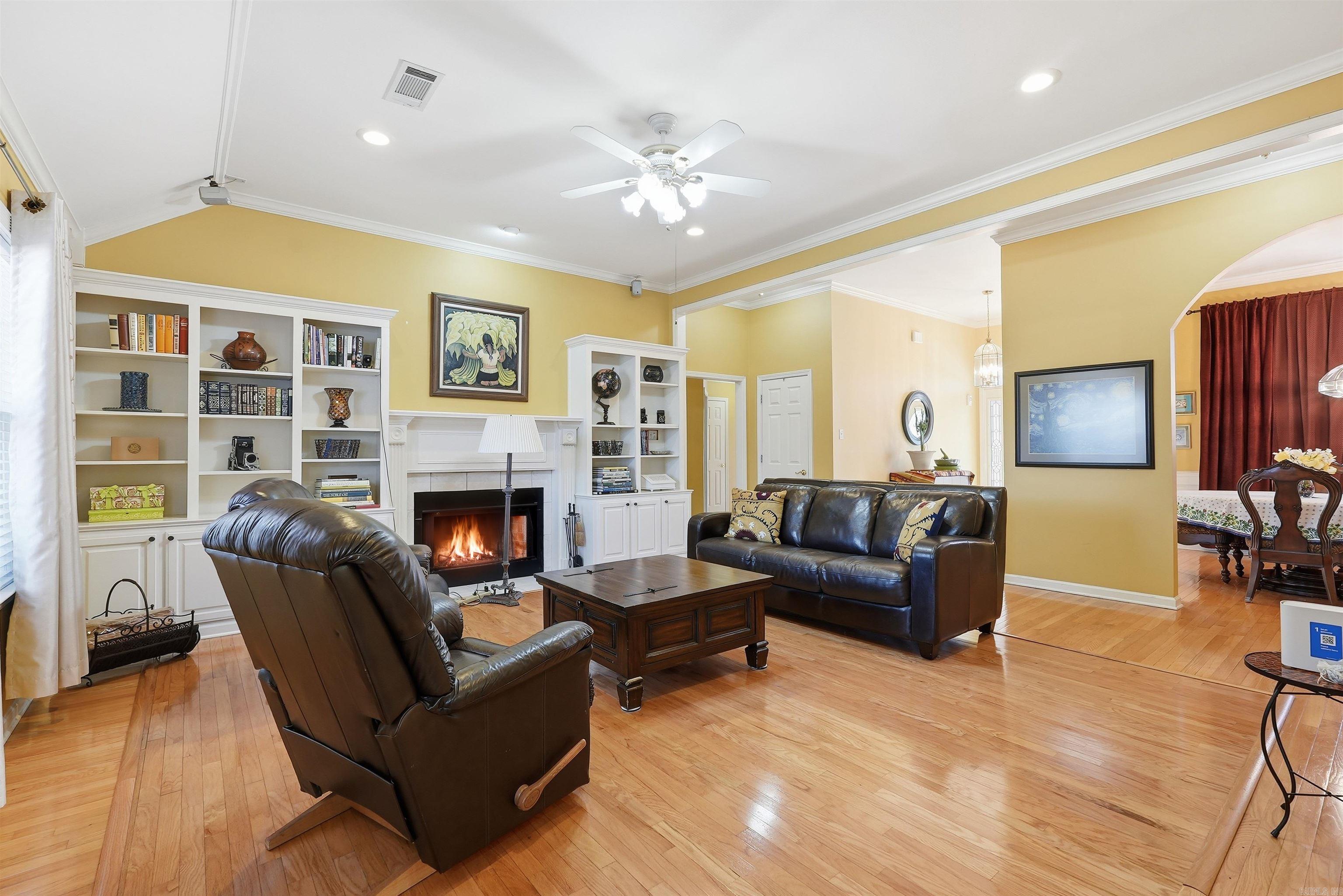 THE HILLS - Residential