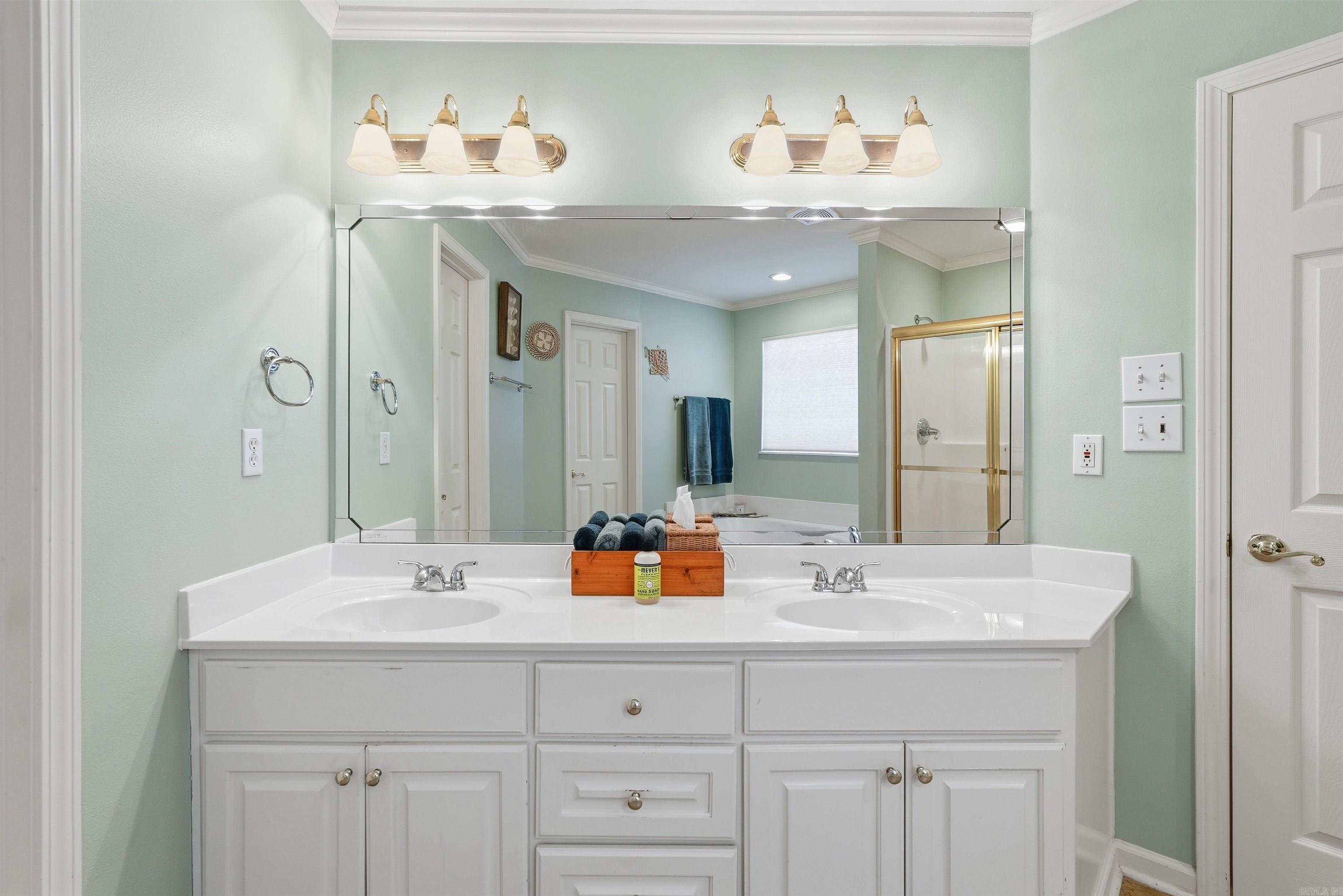 THE HILLS - Residential