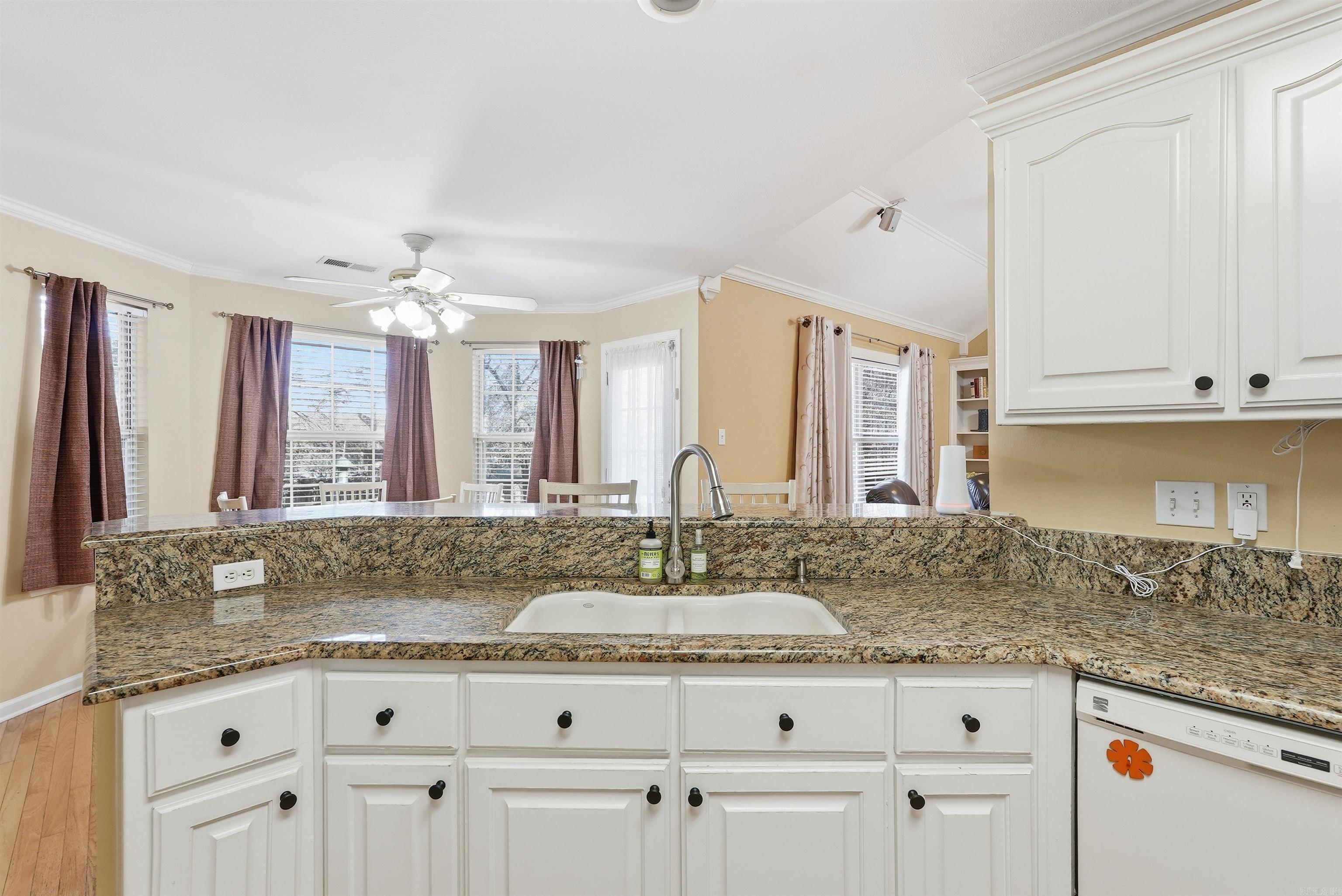 THE HILLS - Residential