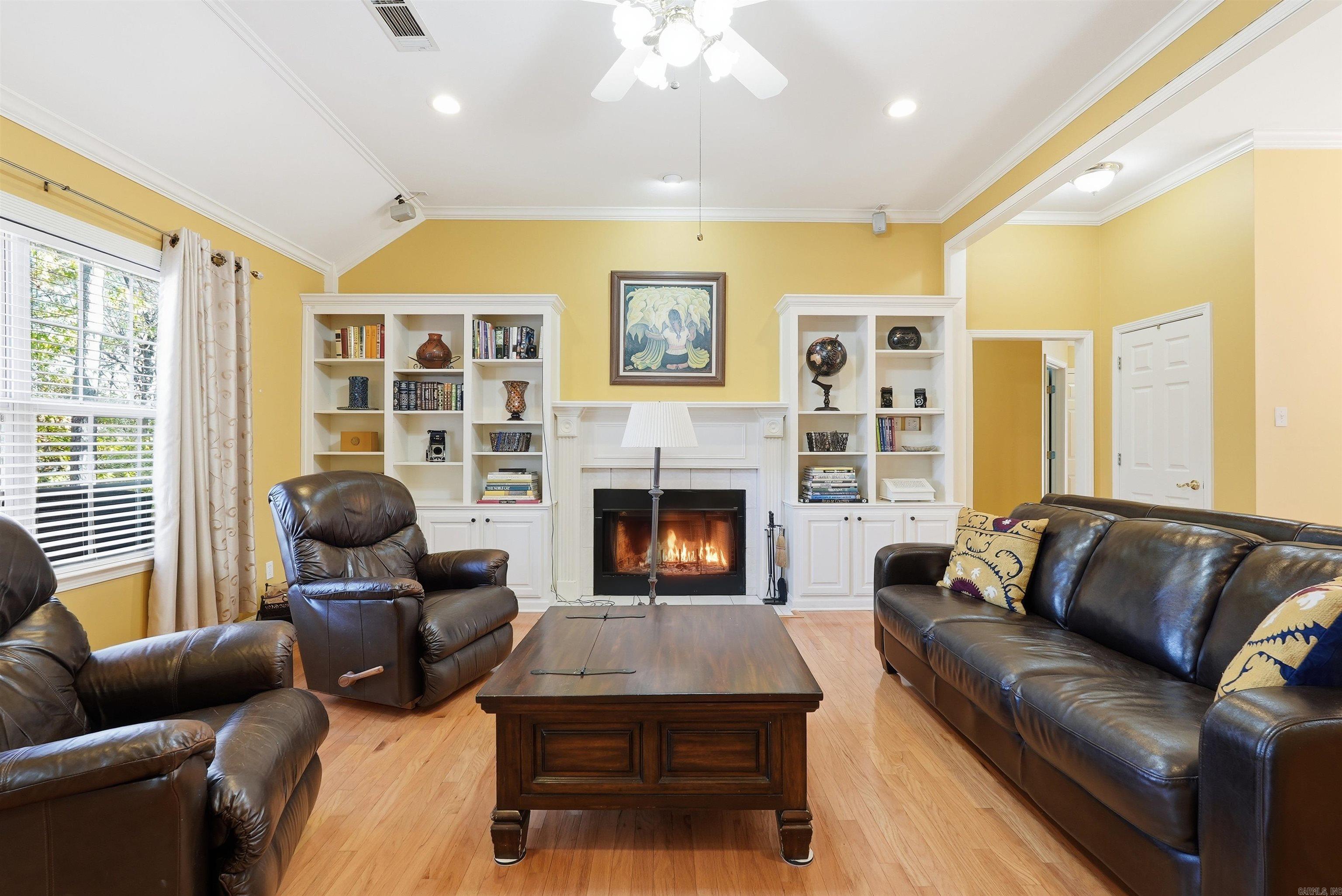 THE HILLS - Residential