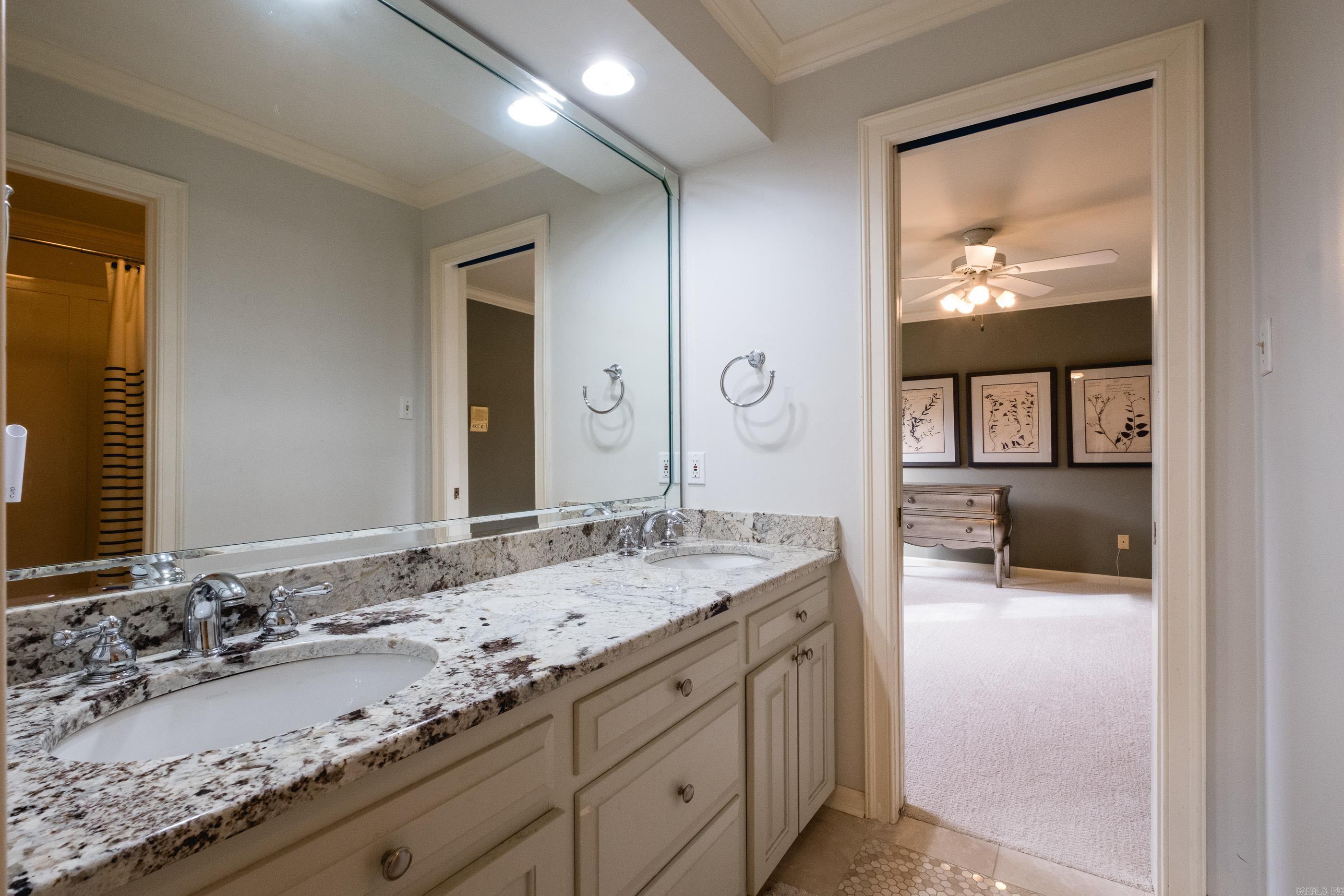 LONGLEA - Residential