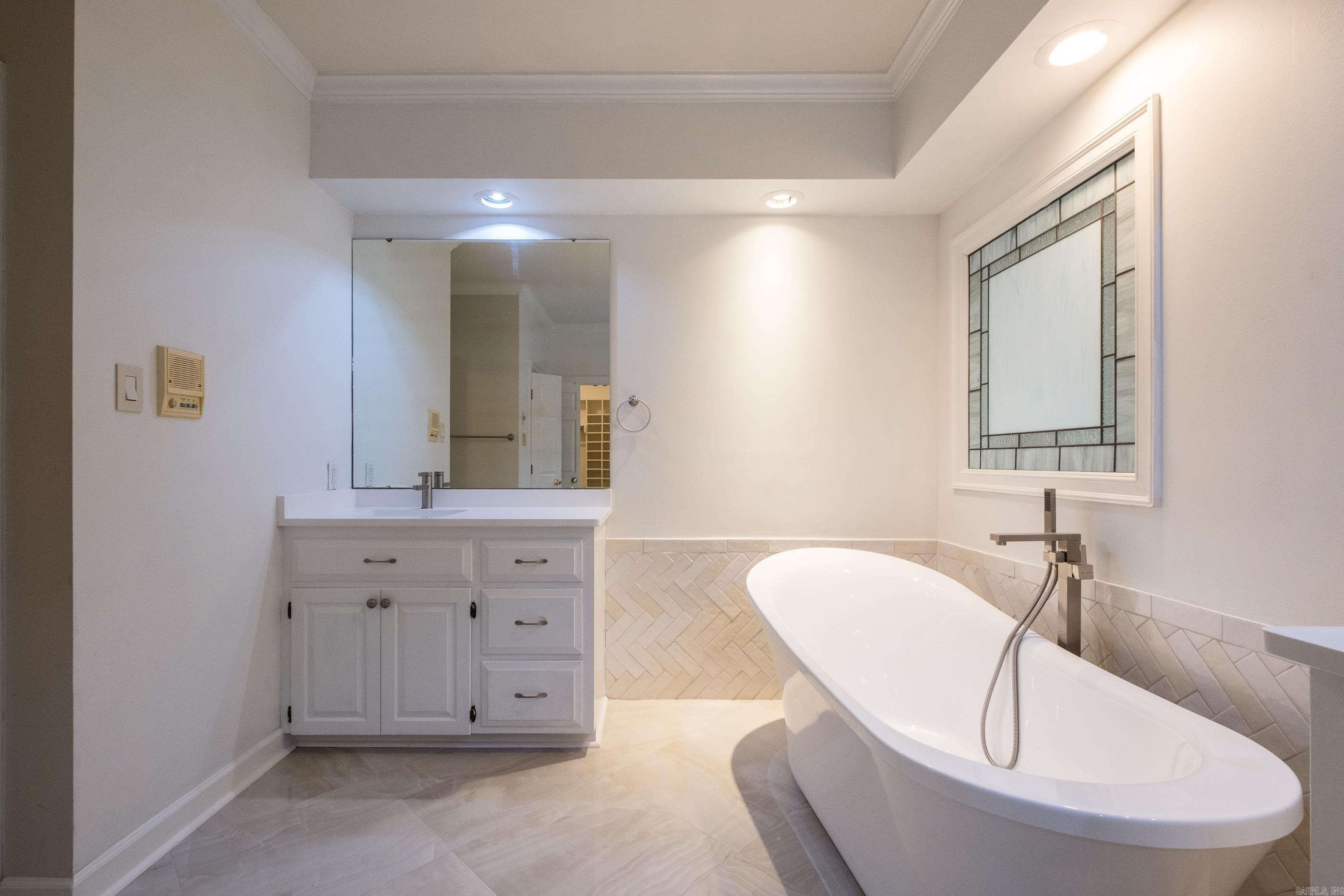 LONGLEA - Residential