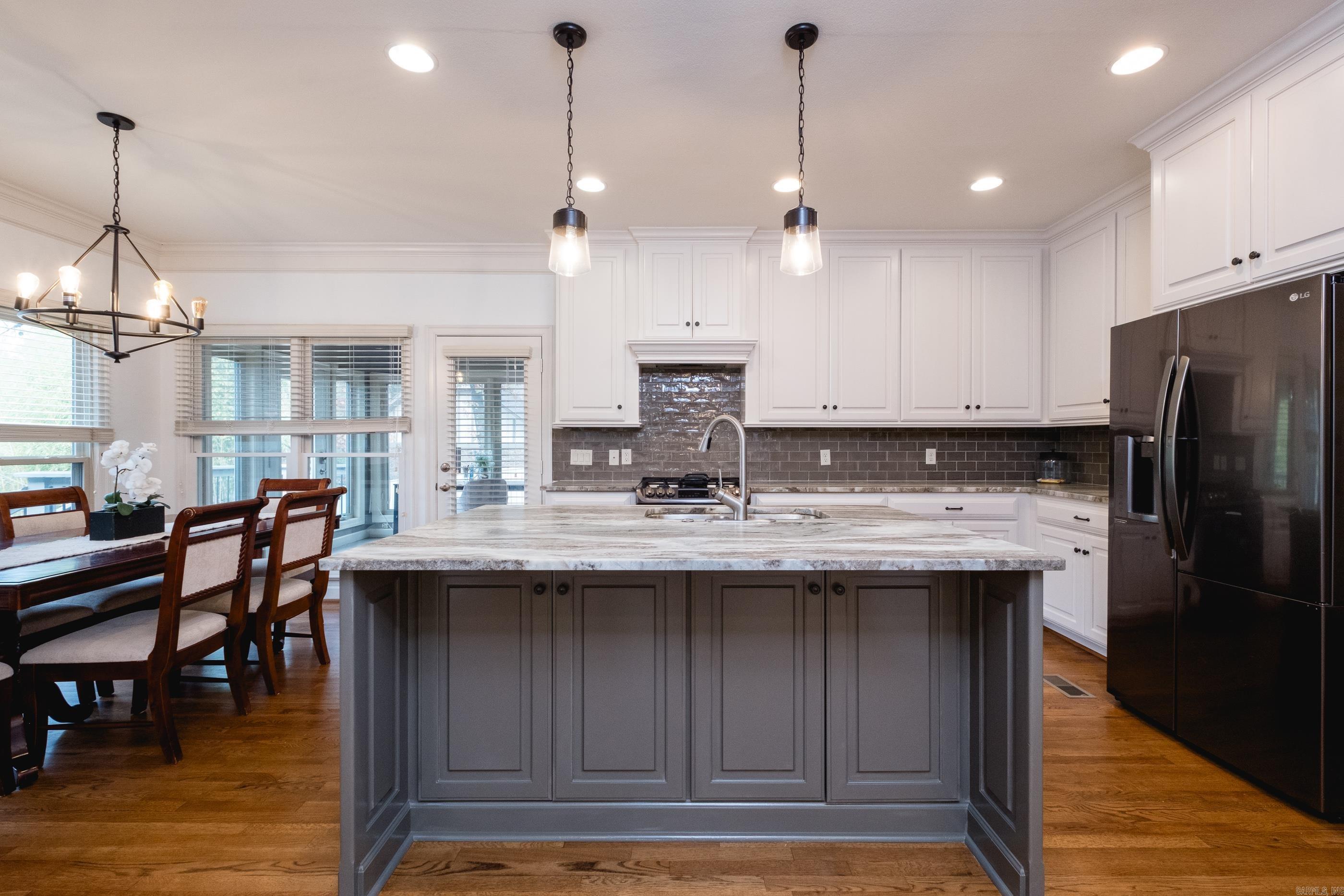 LONGLEA - Residential