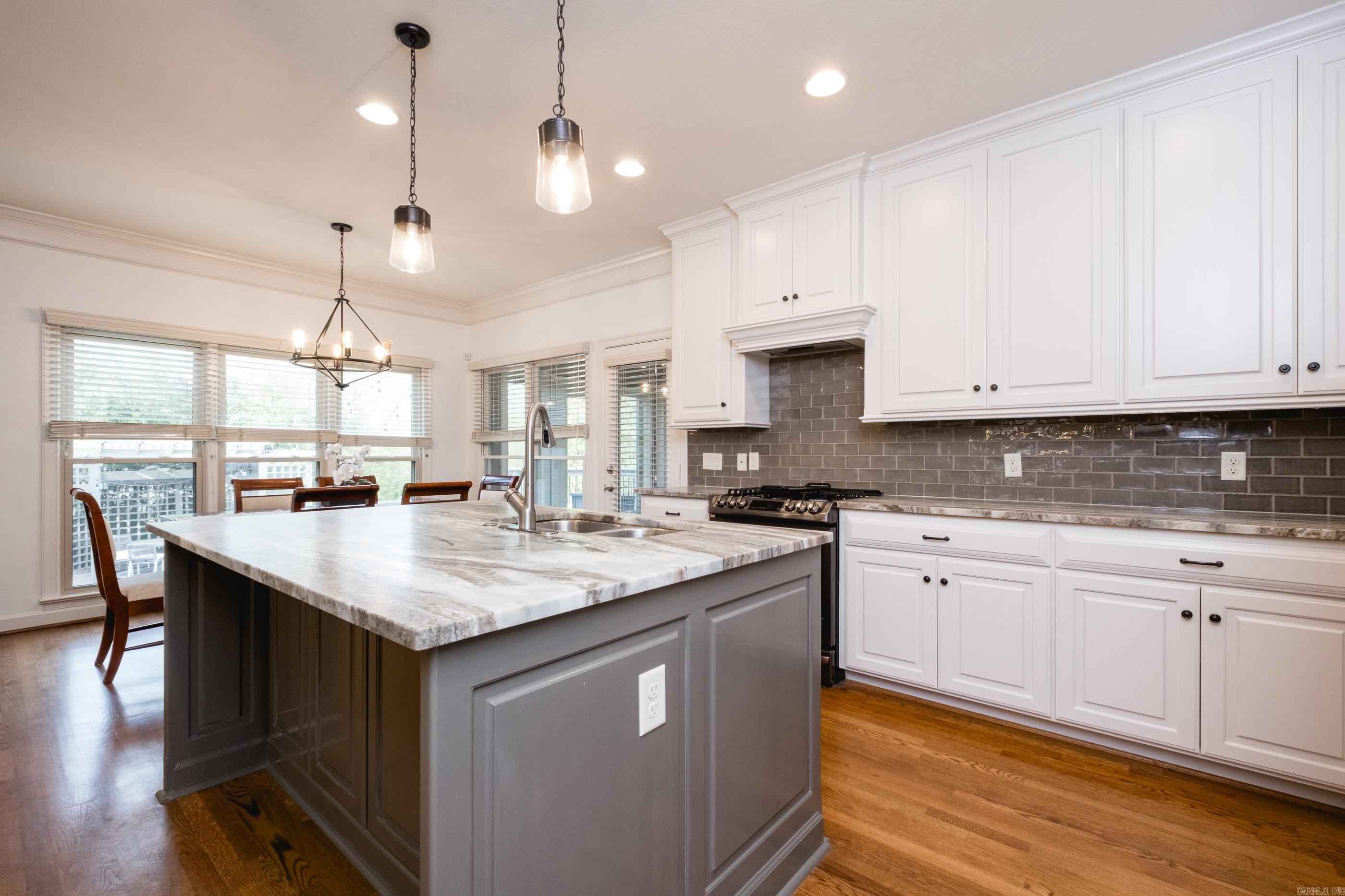 LONGLEA - Residential