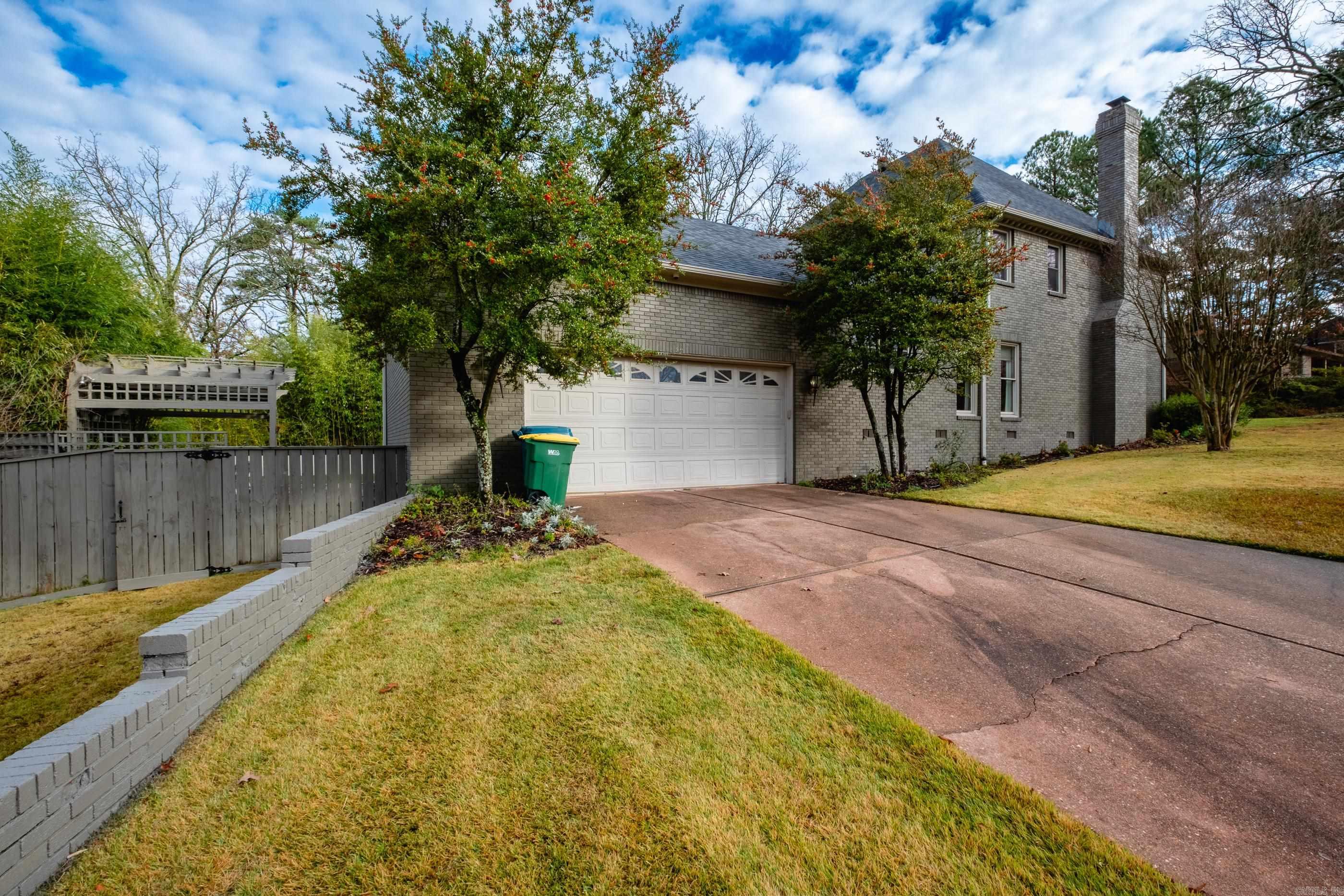 LONGLEA - Residential