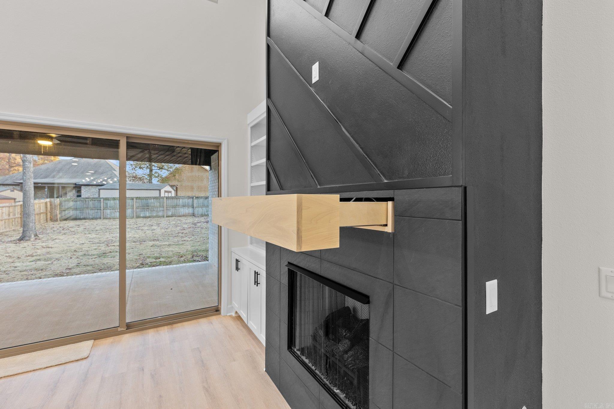 SIENNA LAKE - Residential