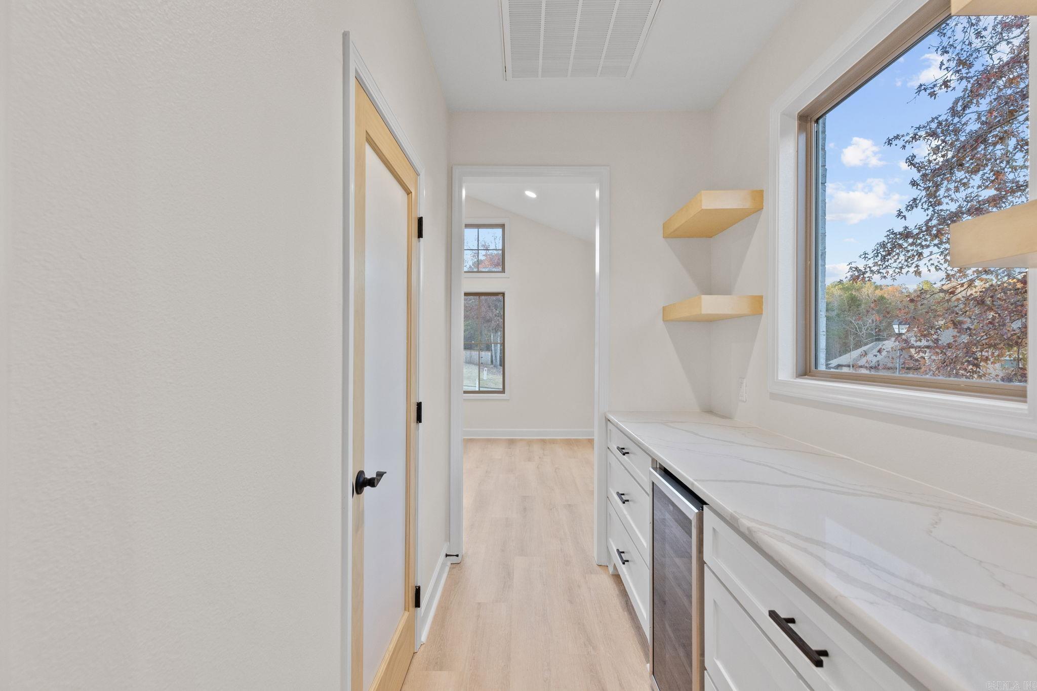 SIENNA LAKE - Residential