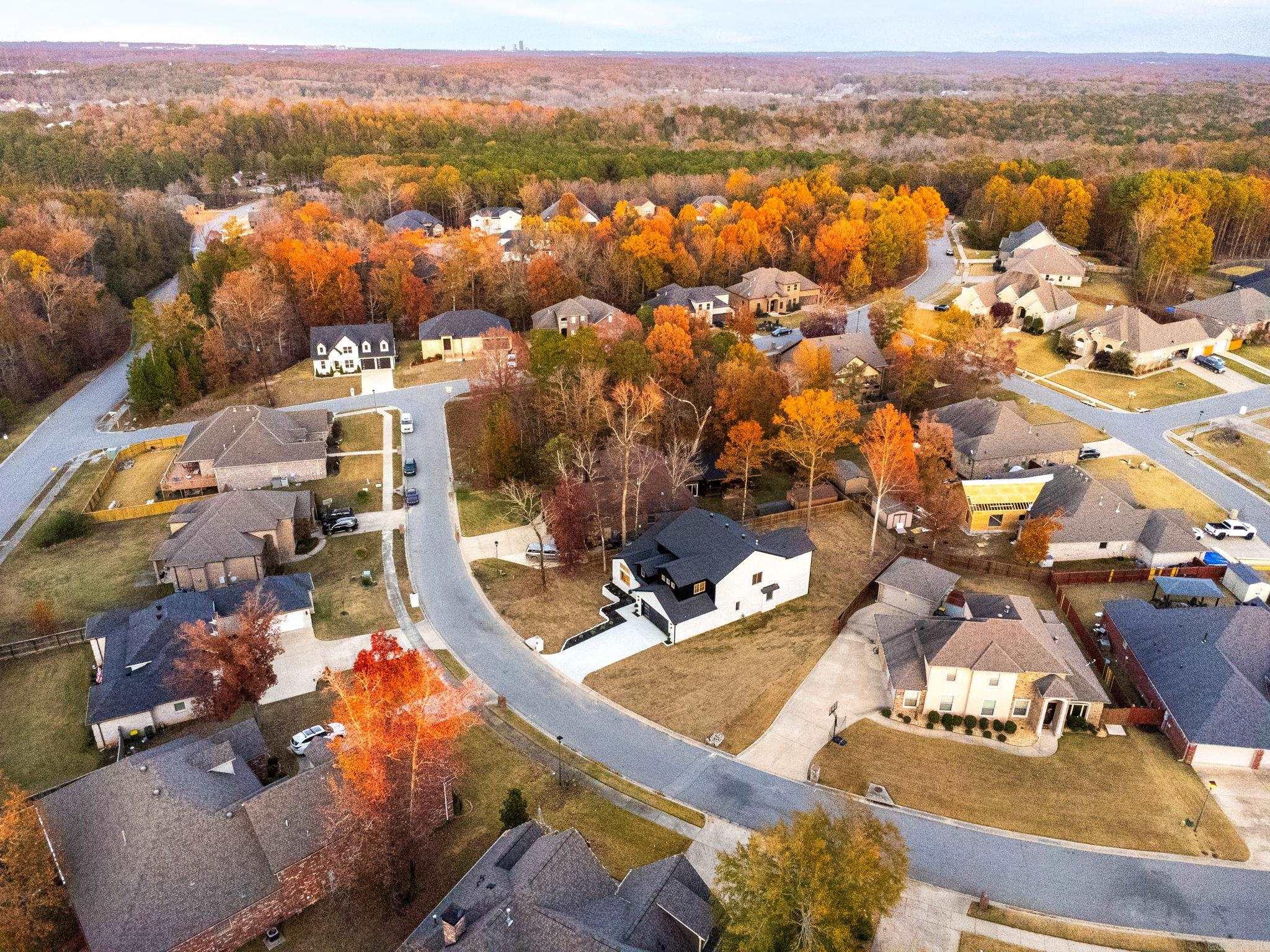 SIENNA LAKE - Residential