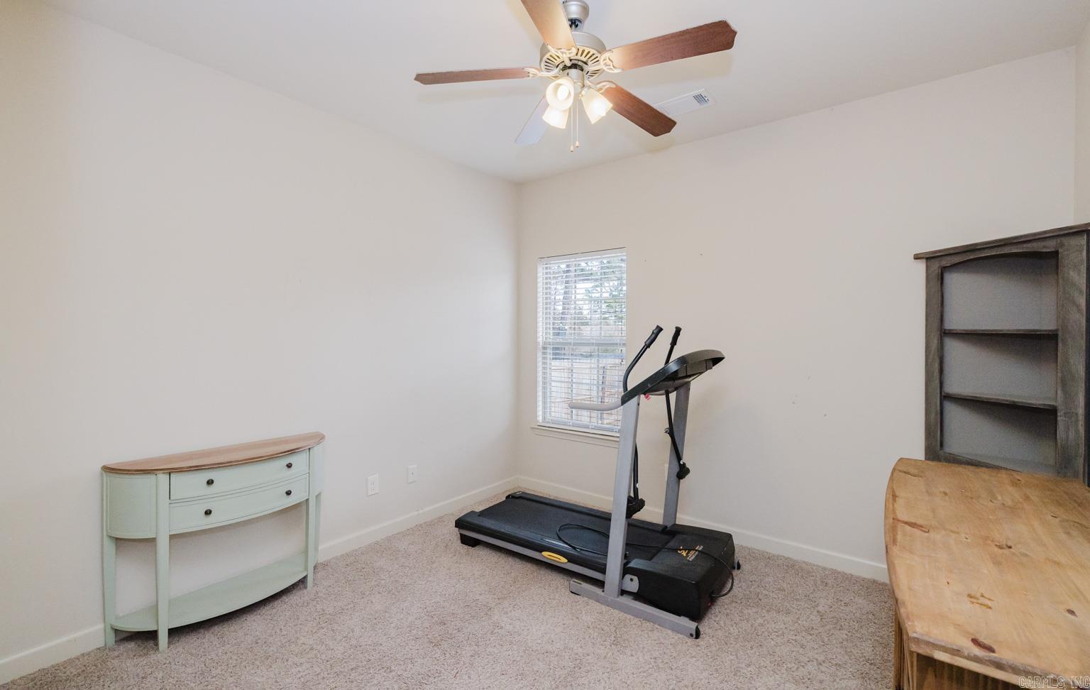 OAK GLENN - Residential