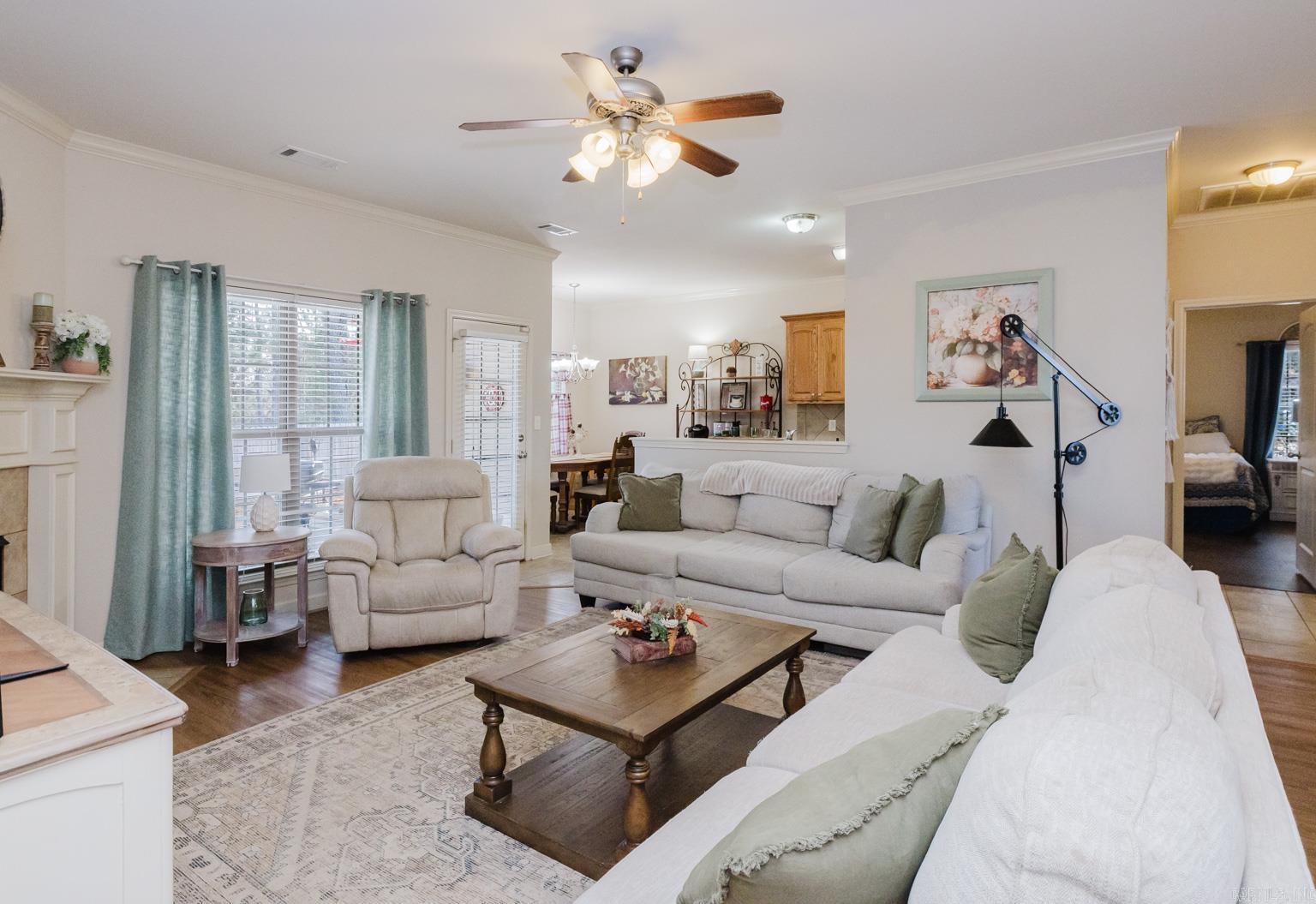 OAK GLENN - Residential