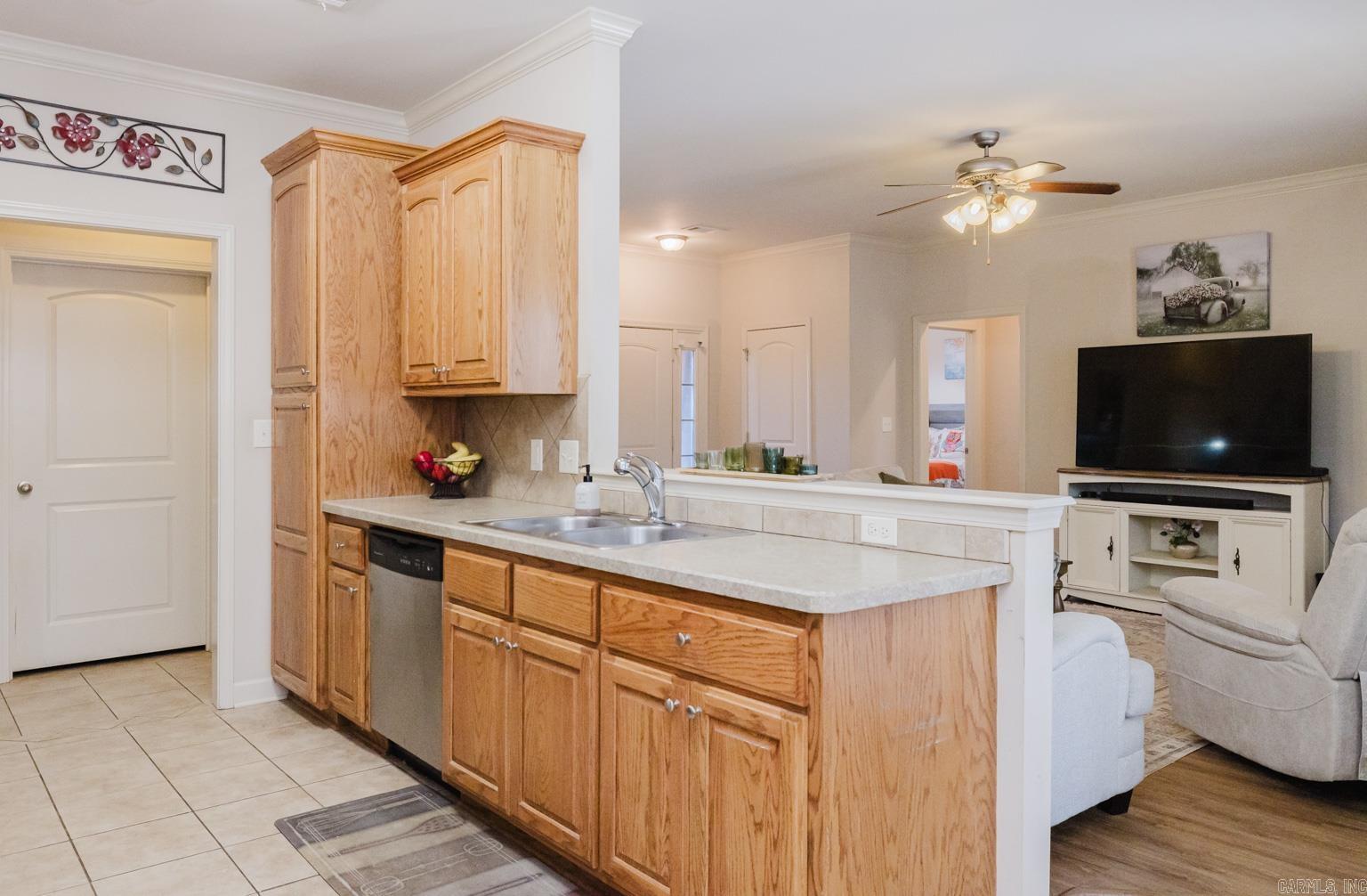 OAK GLENN - Residential