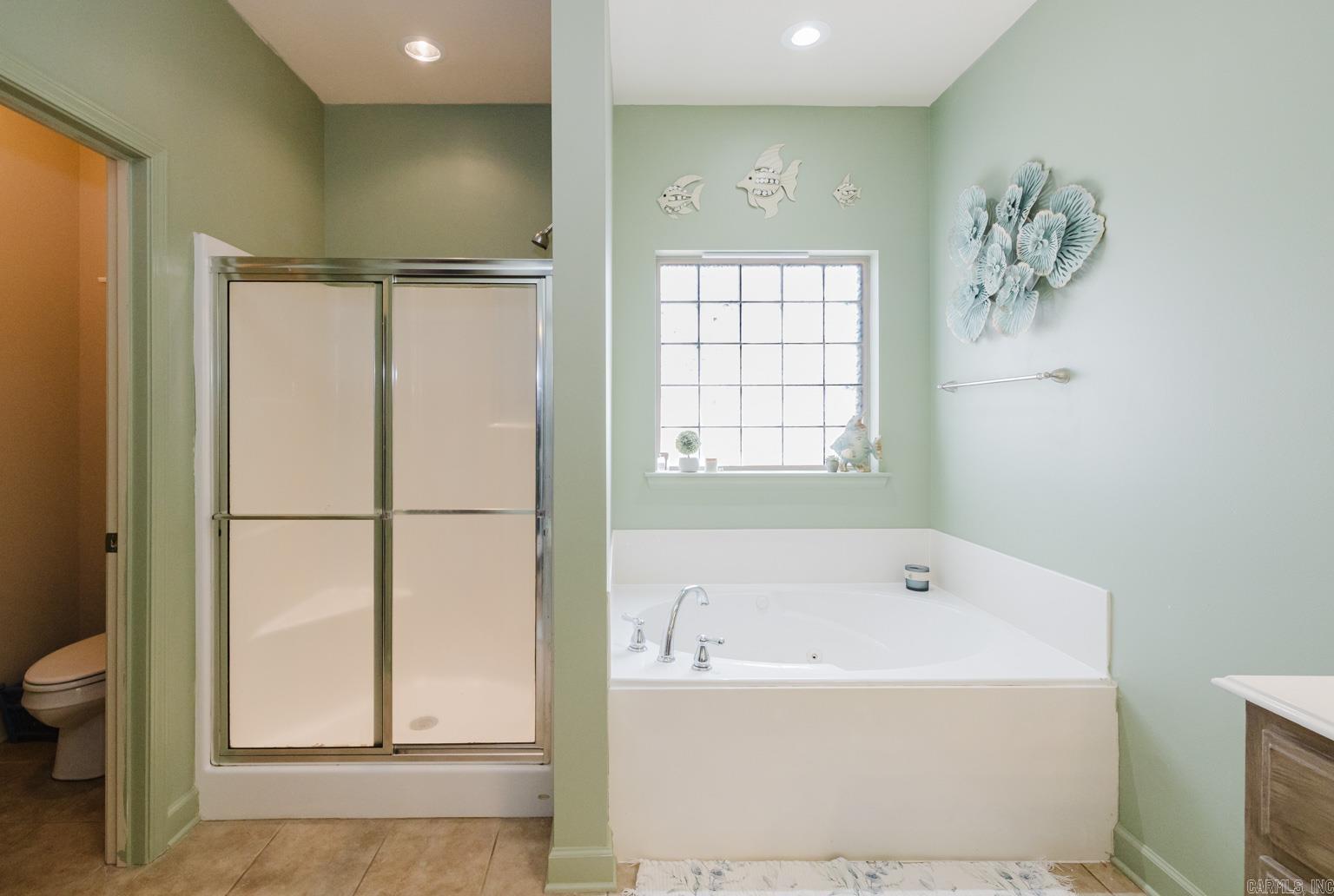 OAK GLENN - Residential