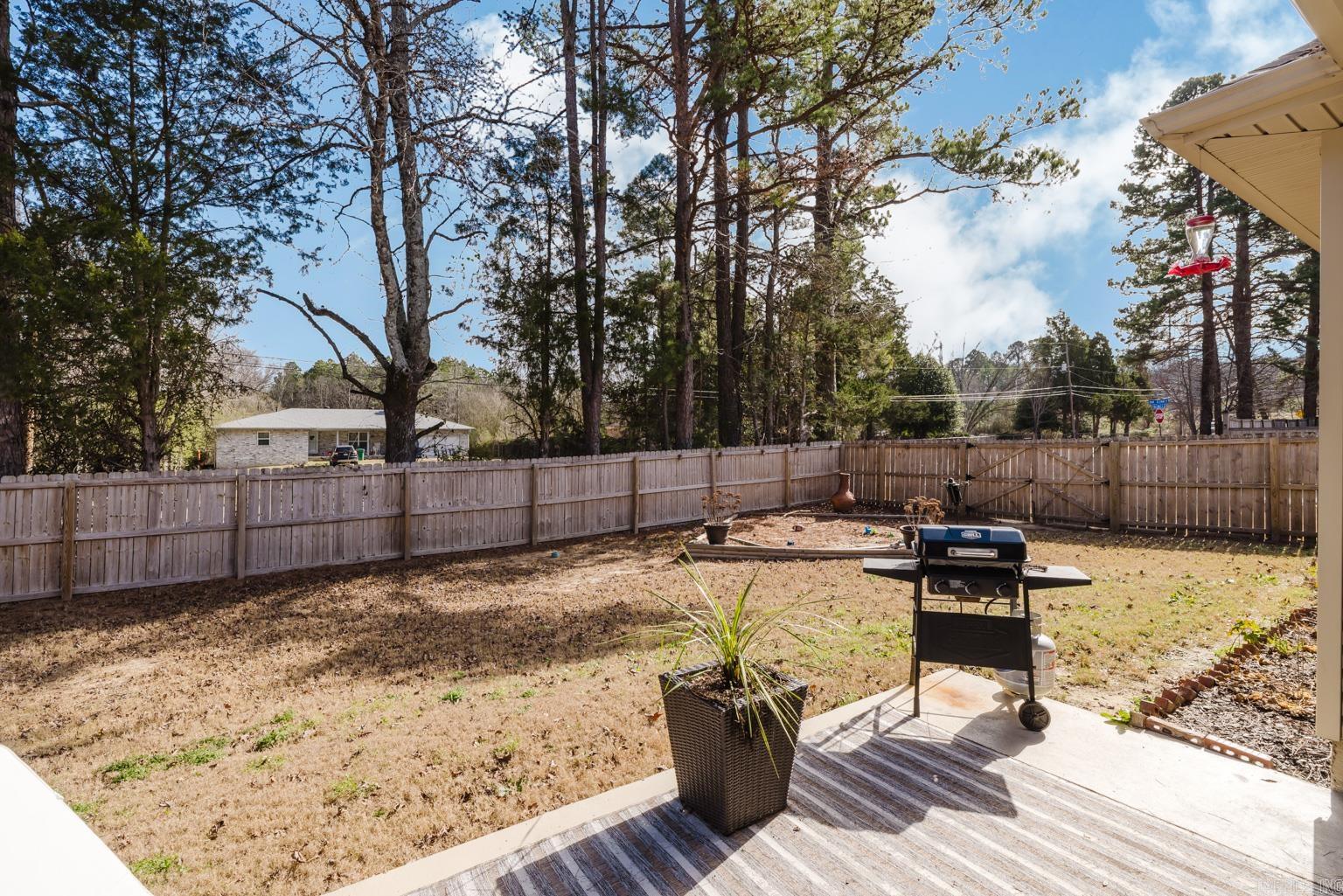 OAK GLENN - Residential