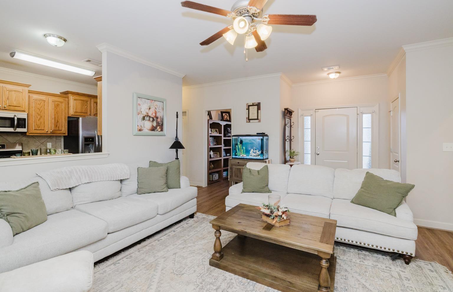 OAK GLENN - Residential