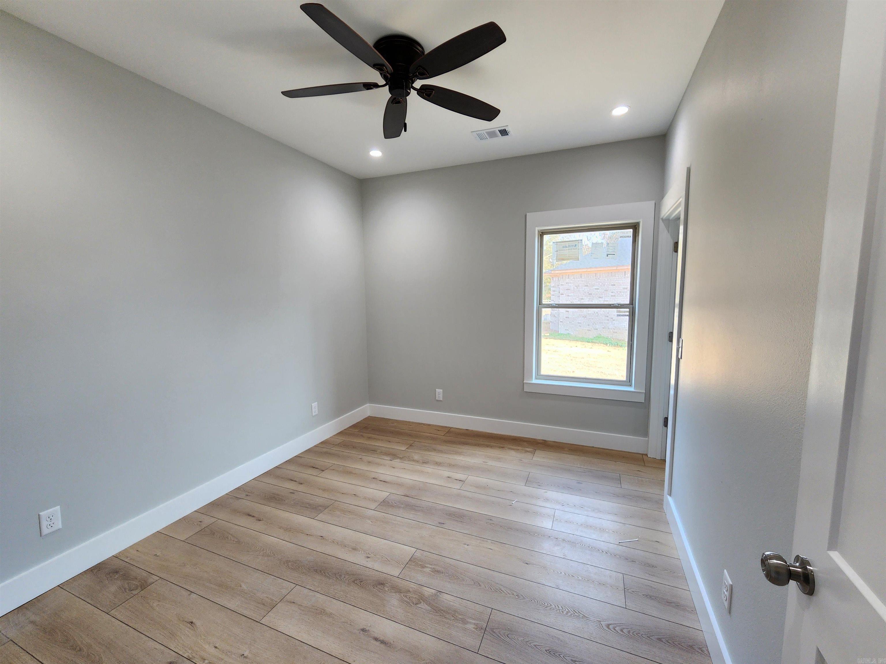 BAKER'S FIELD - Residential