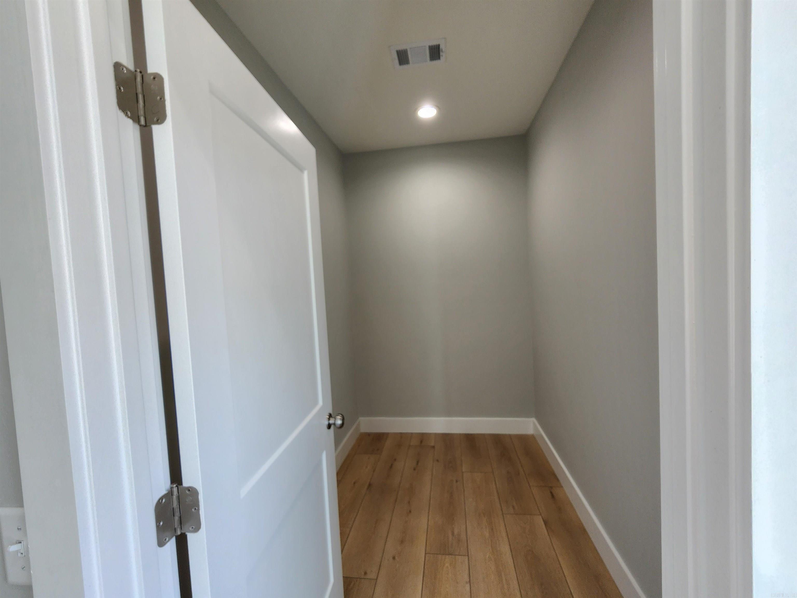 BAKER'S FIELD - Residential