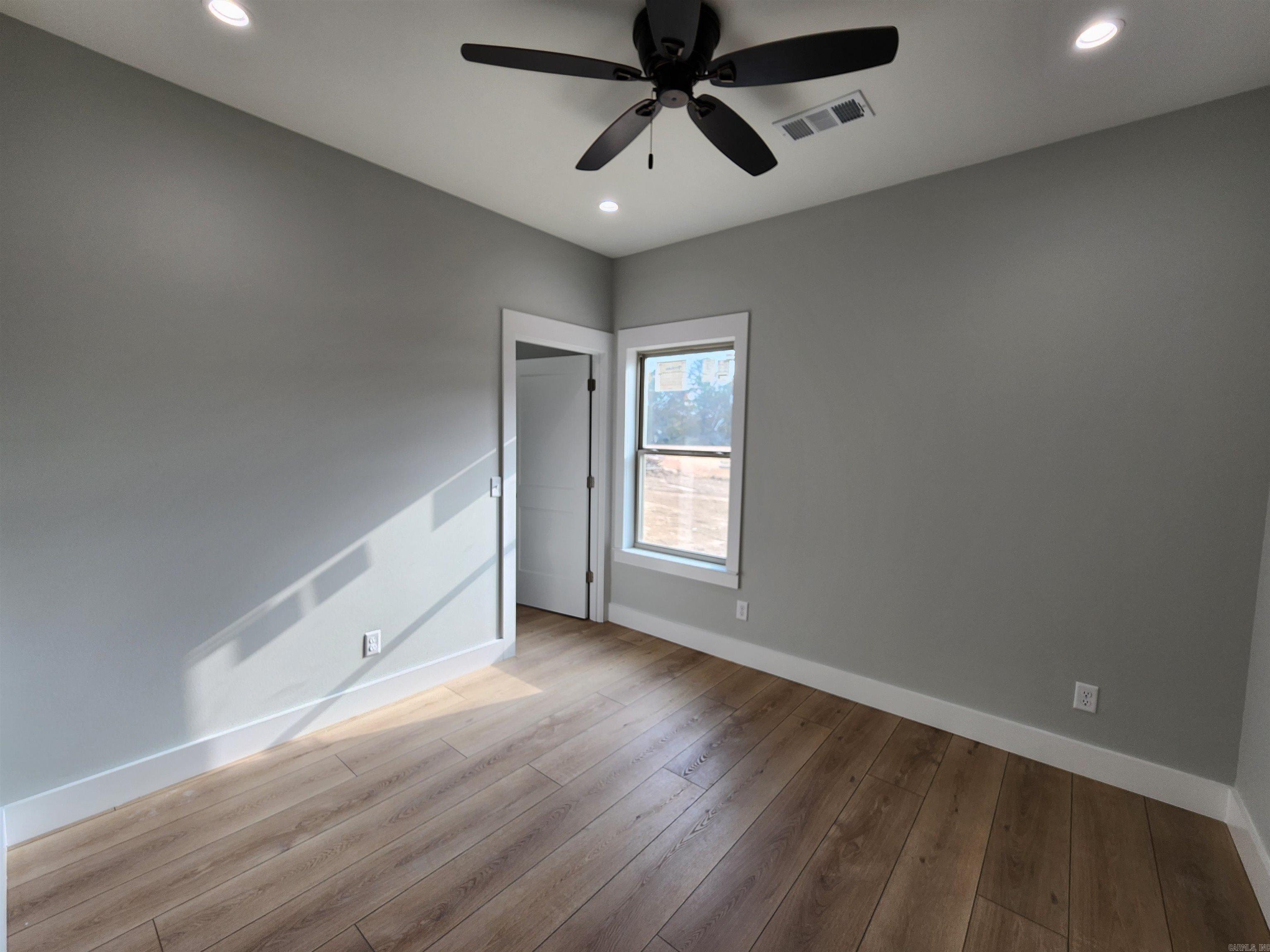 BAKER'S FIELD - Residential