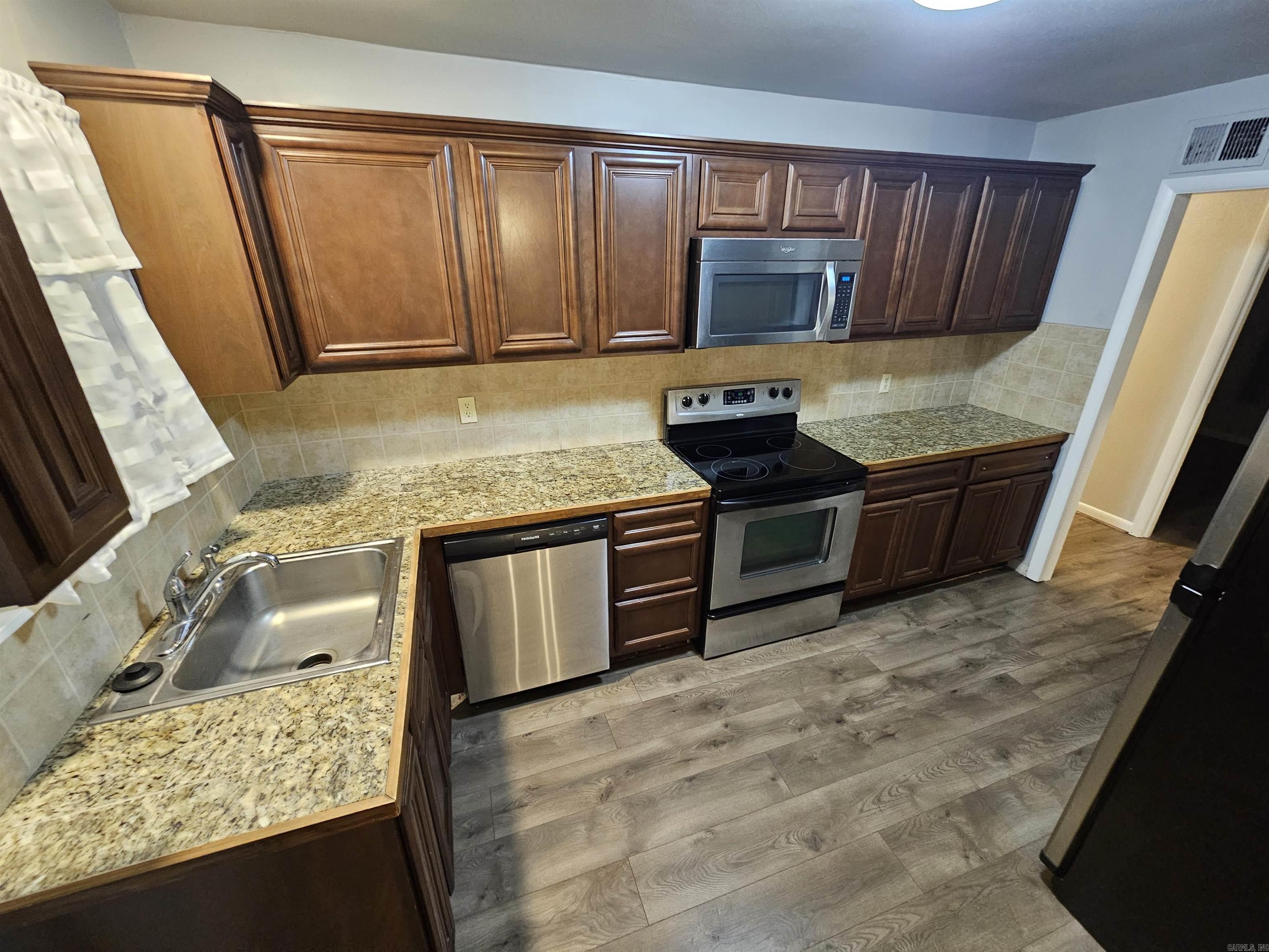 Lincoln Park - Residential Lease