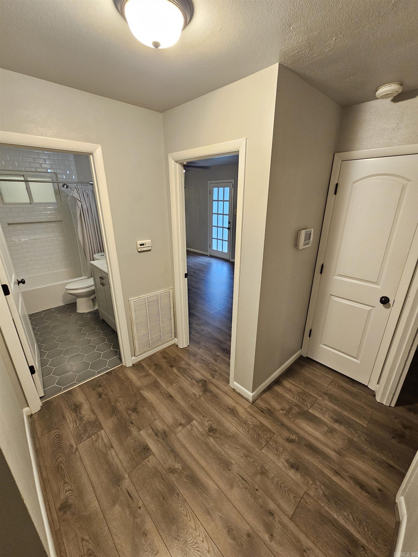 Lincoln Park - Residential Lease