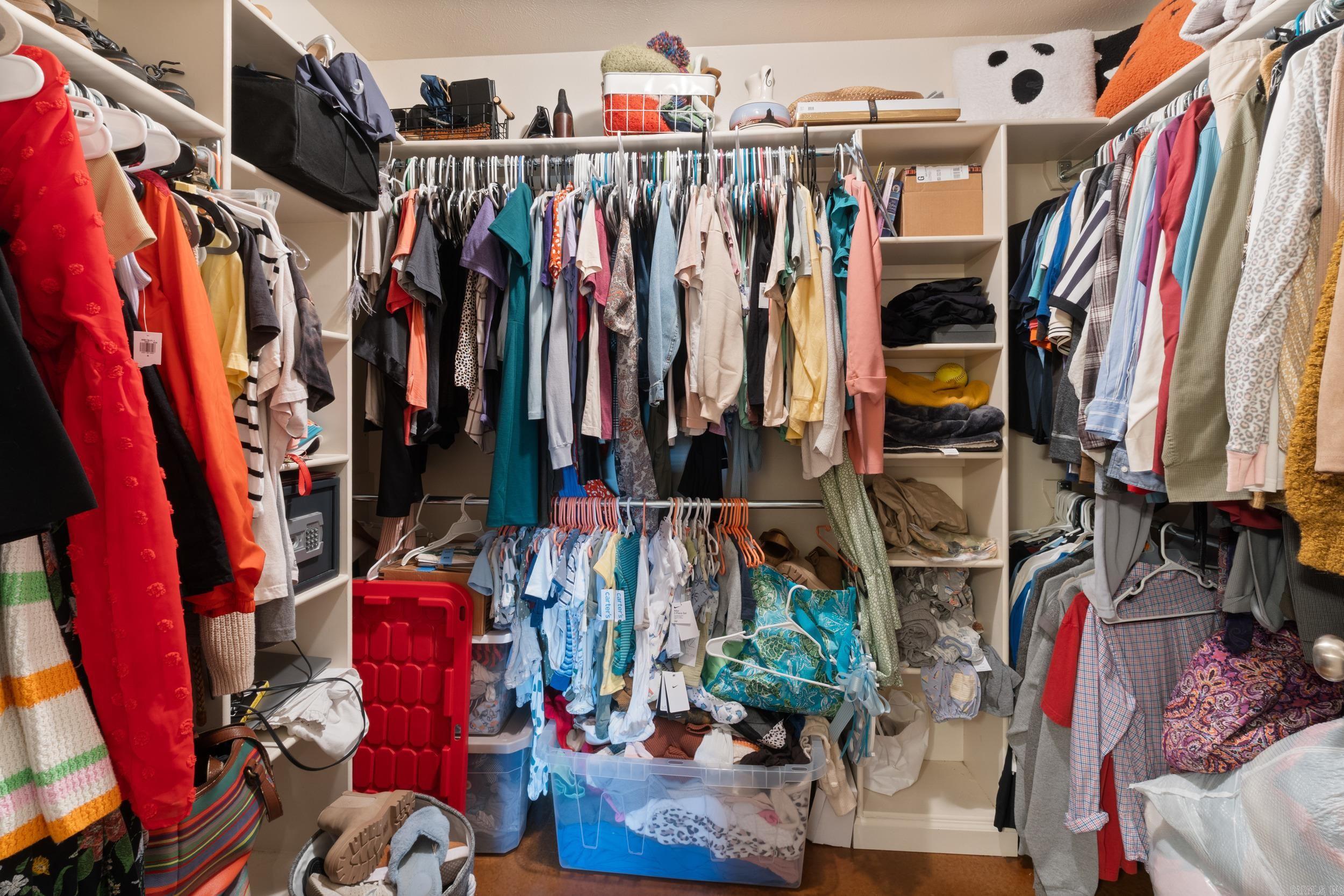 ALLI'S PLACE - Residential