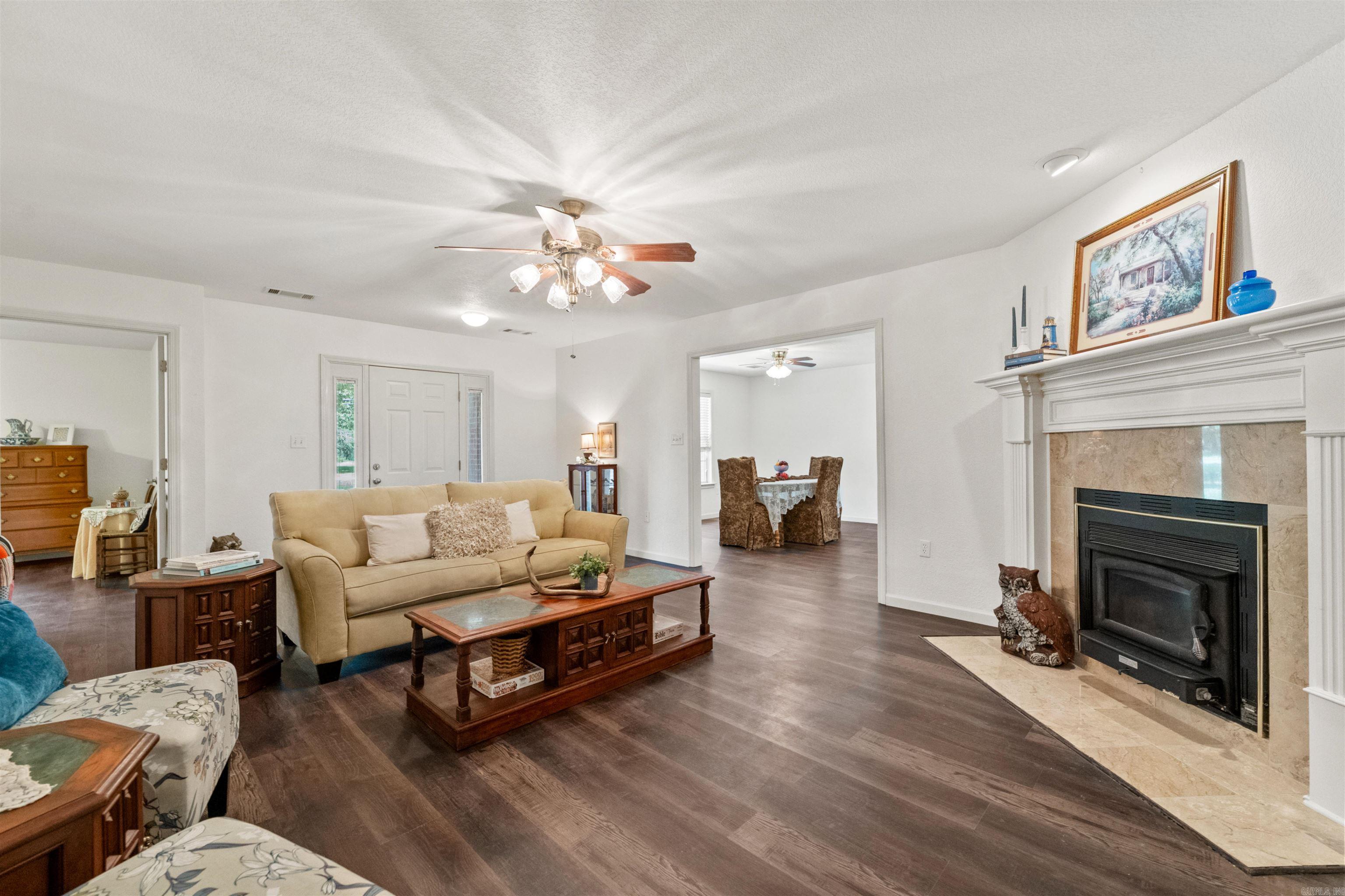 SILVER OAKS - Residential