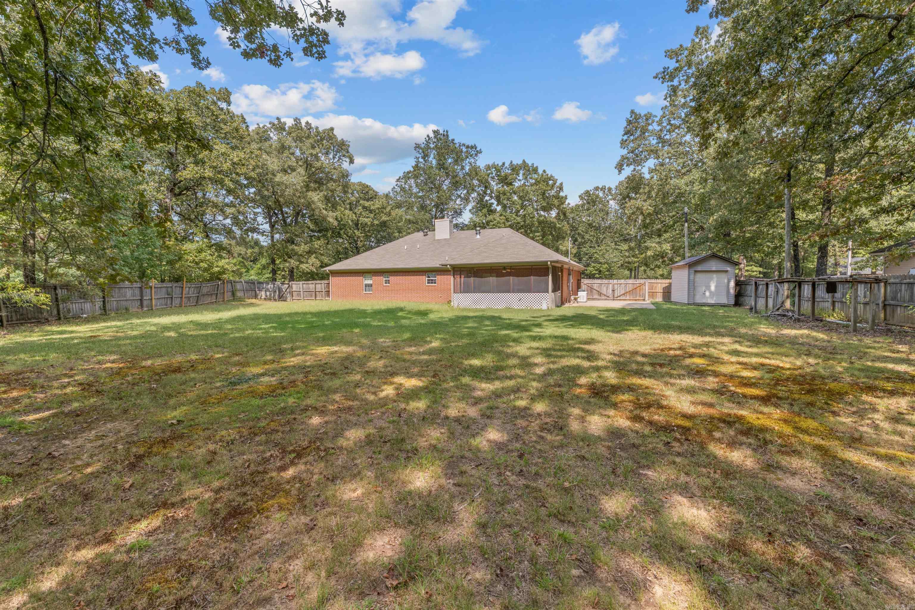 SILVER OAKS - Residential