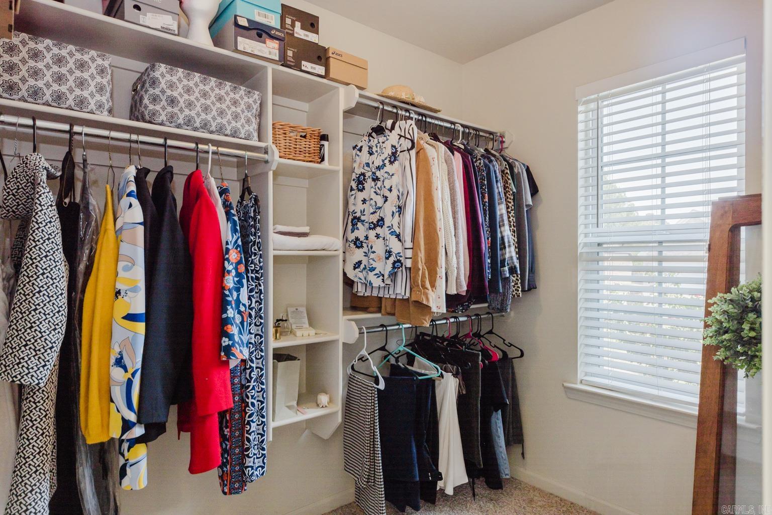 OAK GLENN - Residential