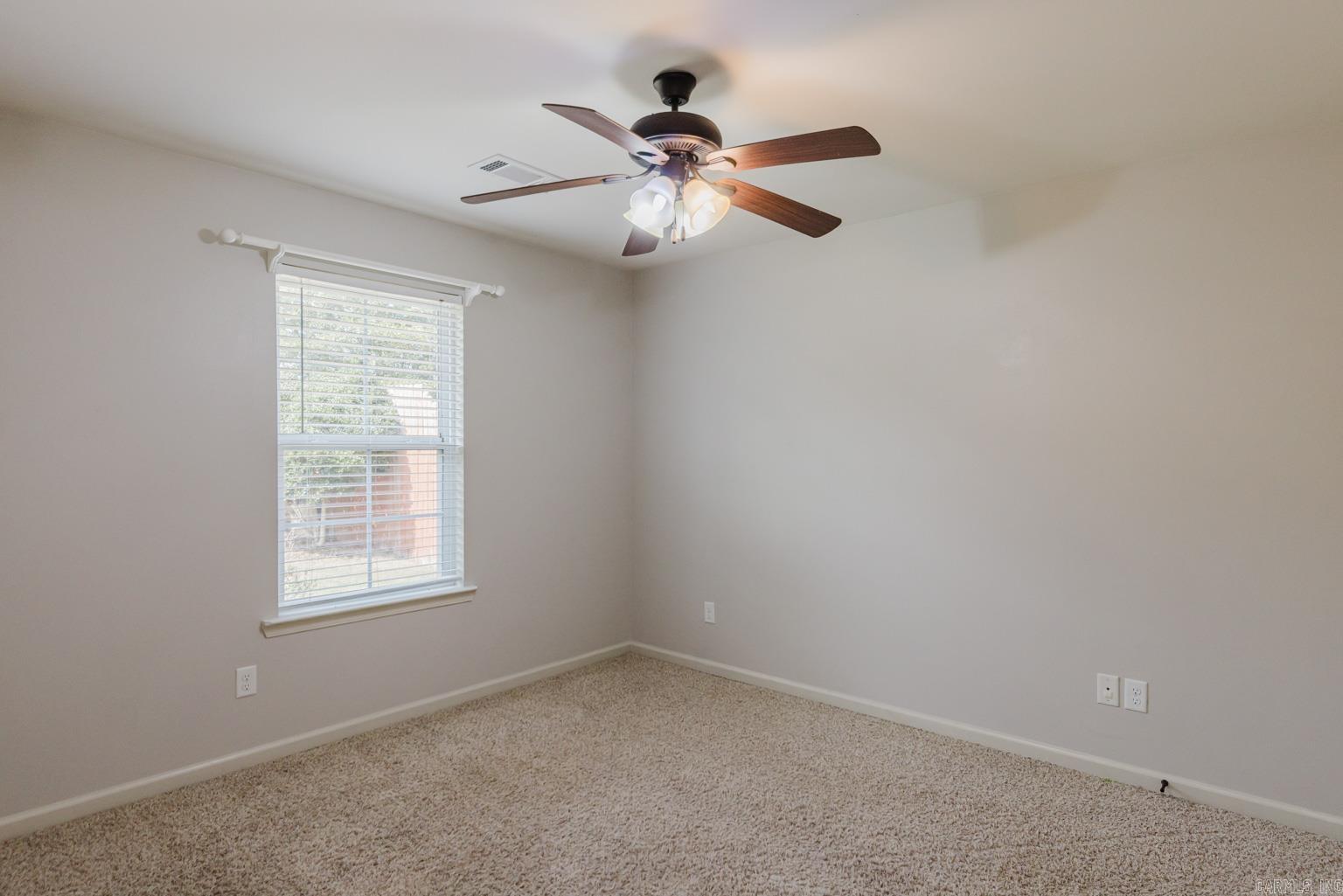 OAK GLENN - Residential