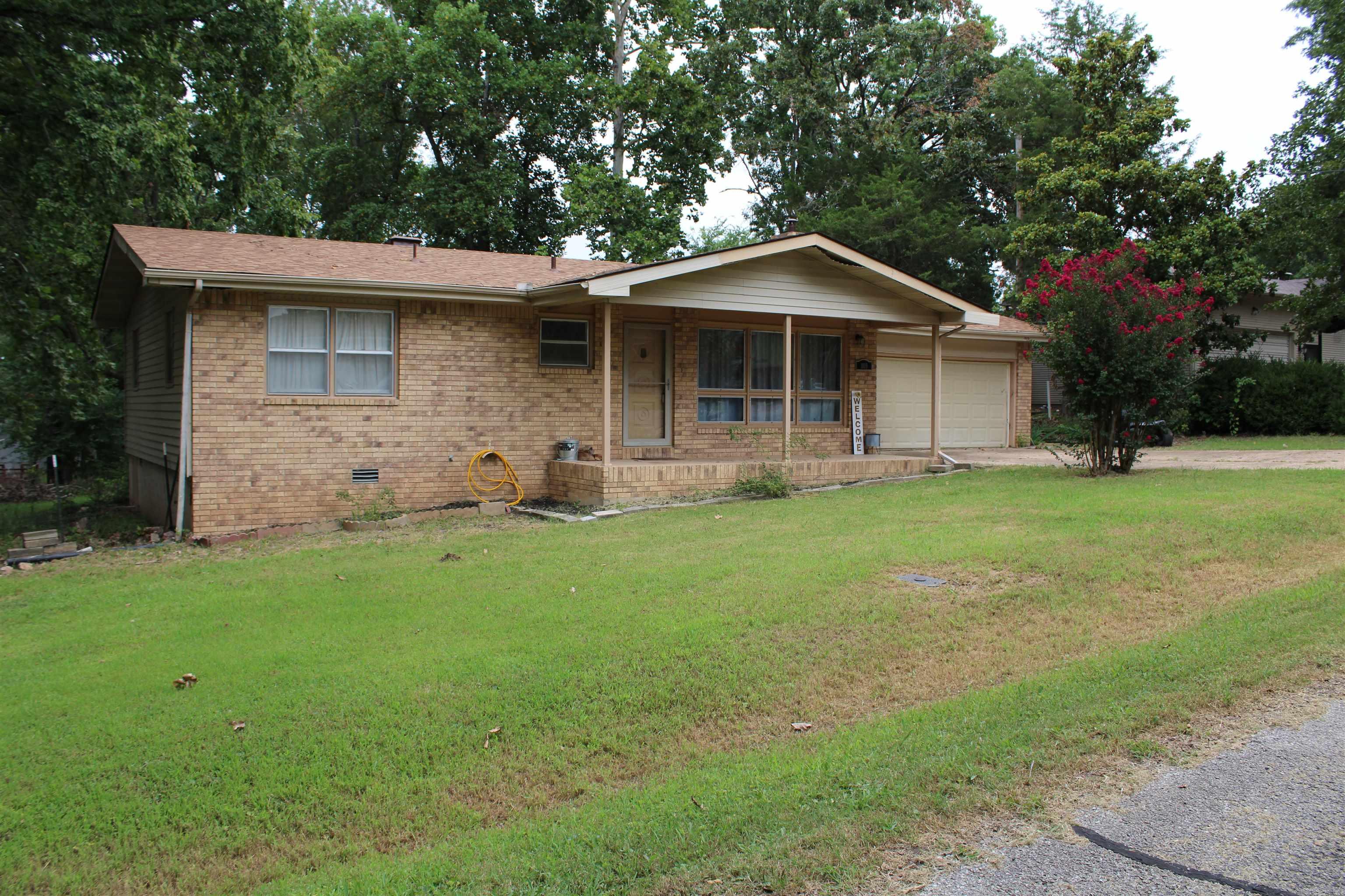 EAST SIDE FEW ACRES - Residential