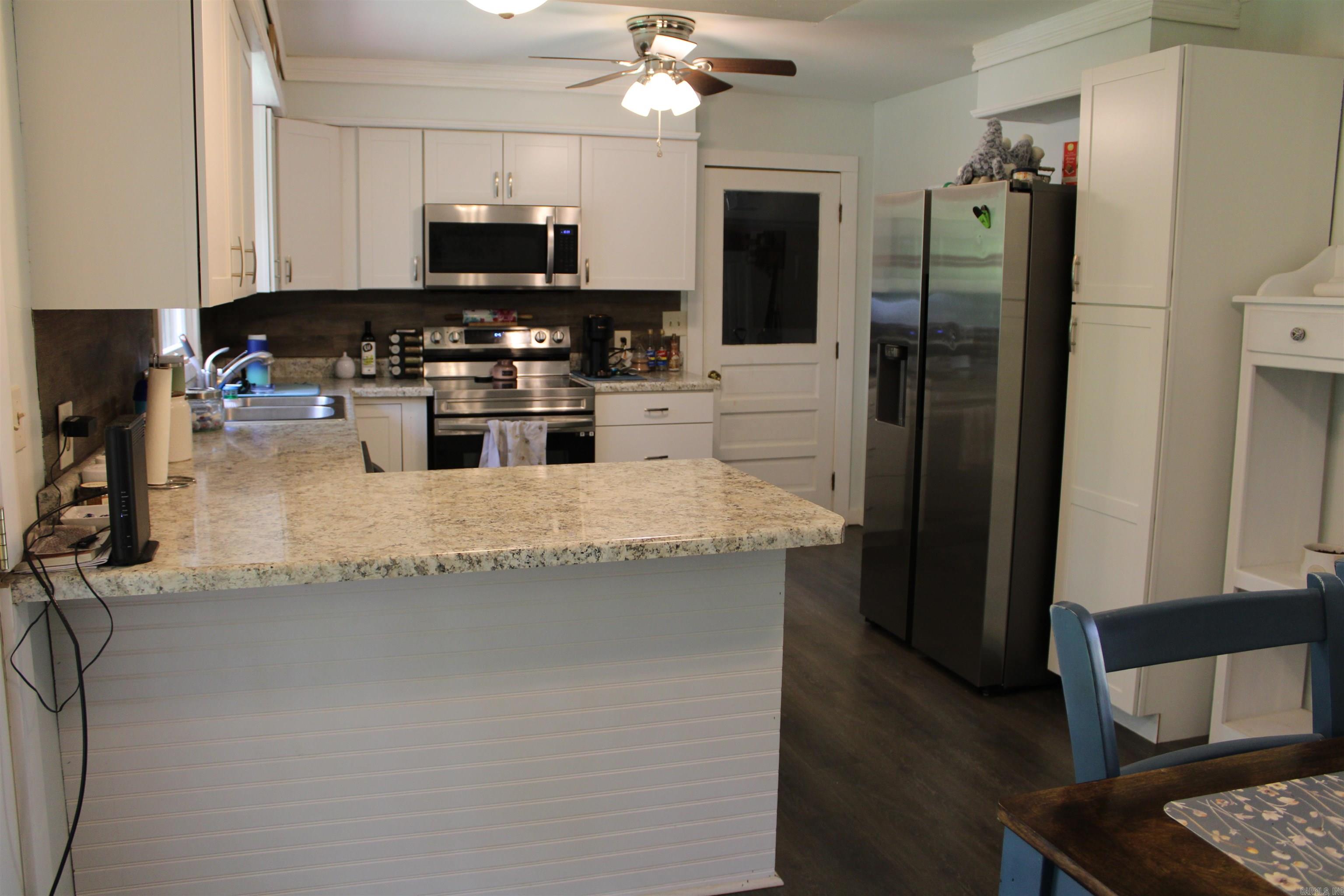 EAST SIDE FEW ACRES - Residential