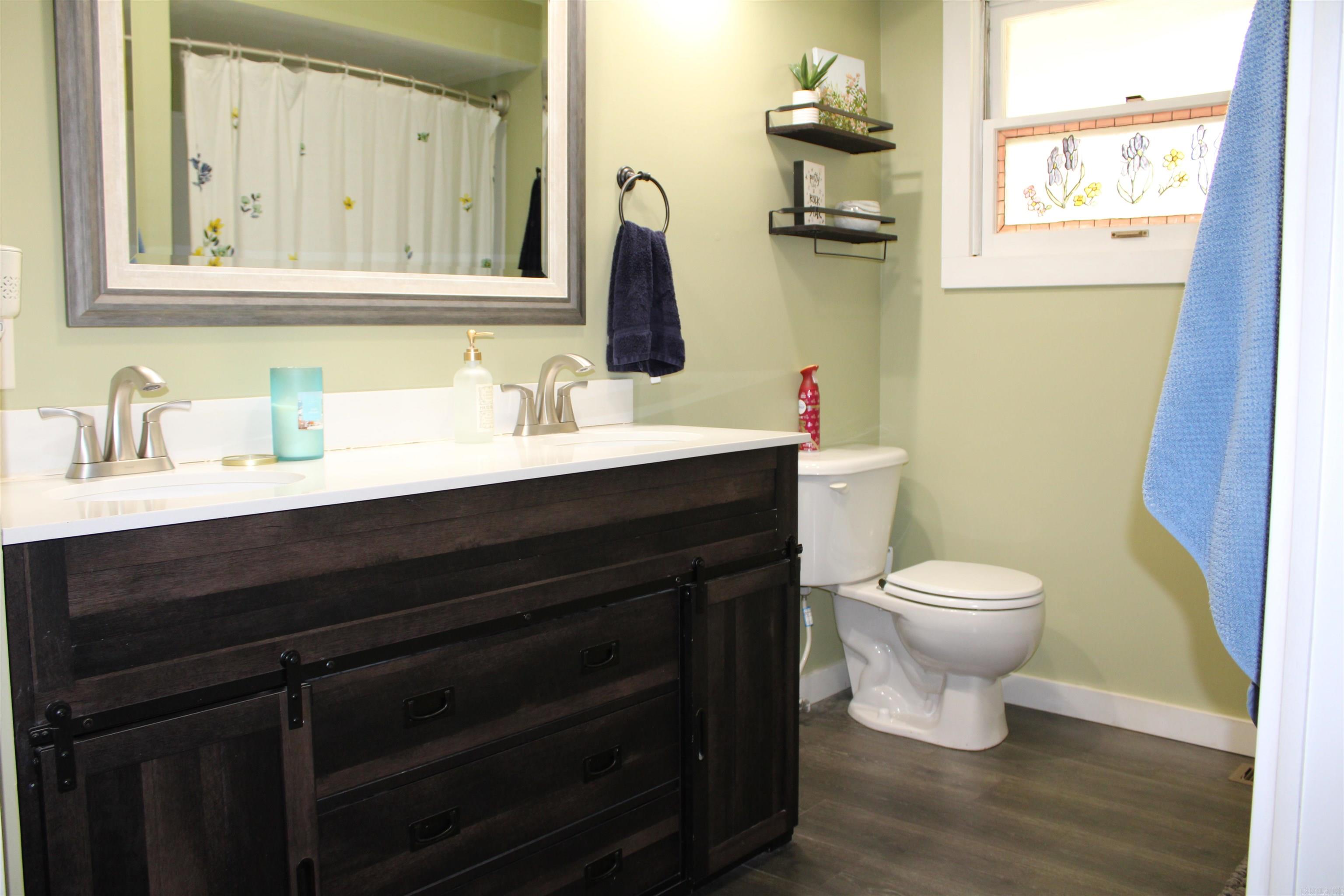 EAST SIDE FEW ACRES - Residential